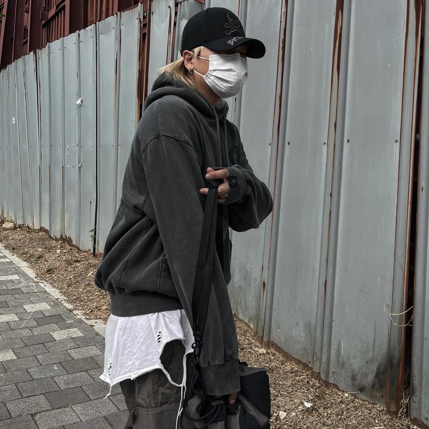Converse x Drkshdw Turbowpn Pelican 착용 스타일 - 4