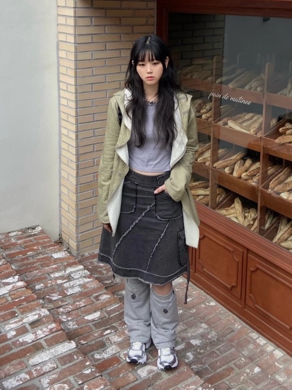 Apple AirPods Max Lightning Space Gray (Korean Ver.), Vans Vault x CDG Slip-On LX White 착용 스타일 - 4