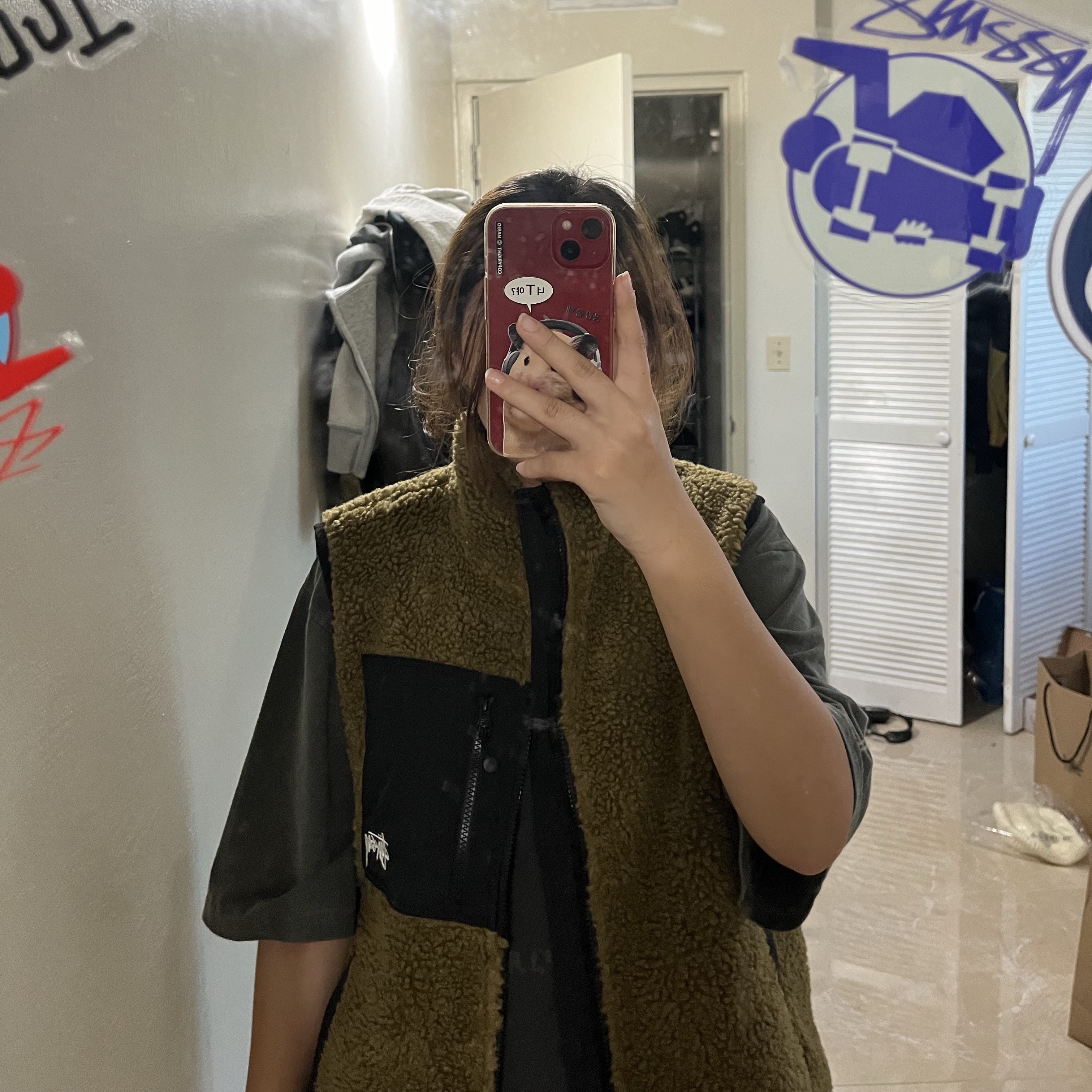 Stussy Workgear Spray Cuff Beanie Navy, Stussy Sherpa Reversible Vest Olive 착용 스타일 - 4