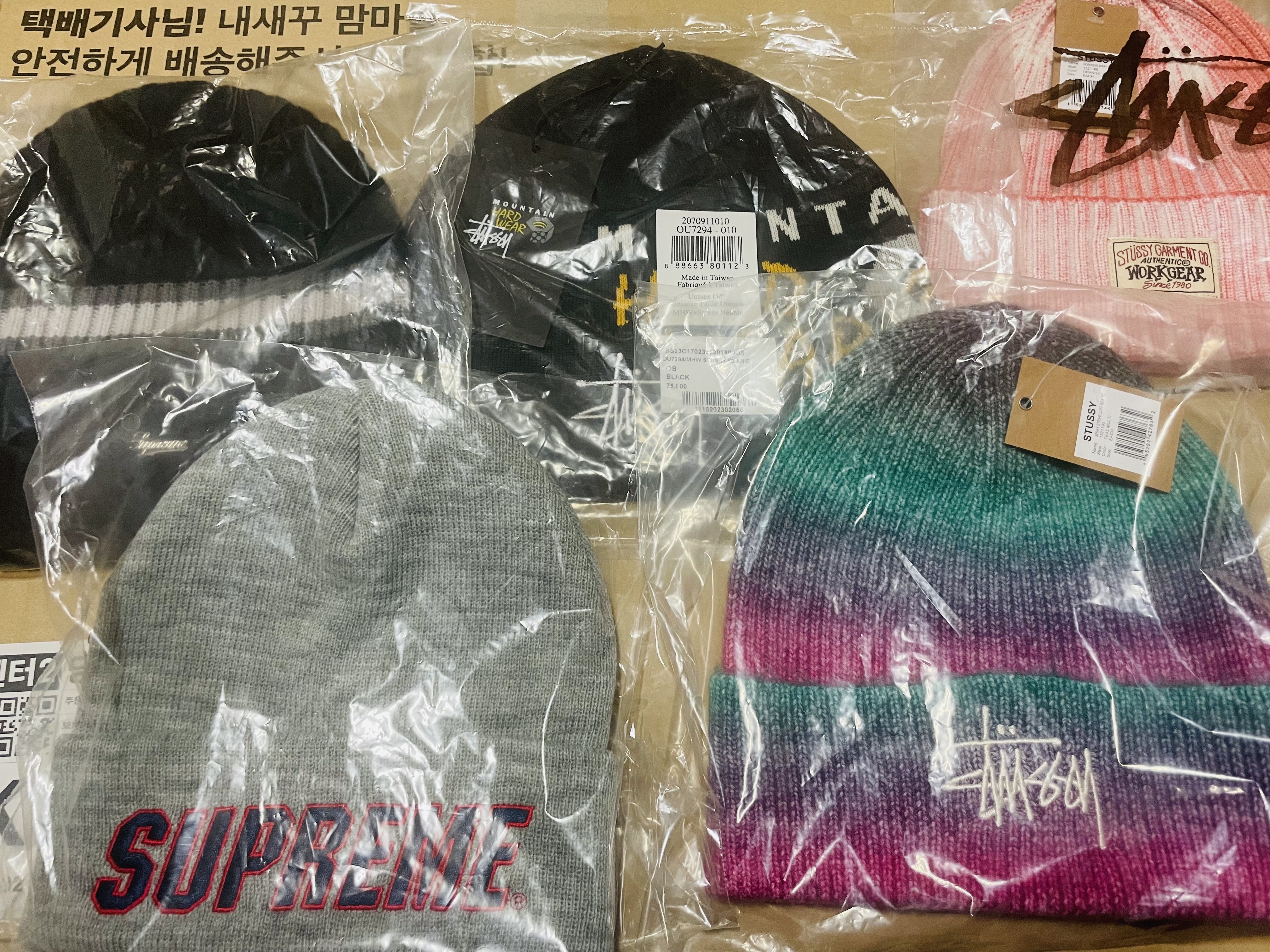 Stussy Workgear Spray Cuff Beanie Orange, Stussy x Mountain Hardwear Merino Wool Skullcap Black 착용 스타일