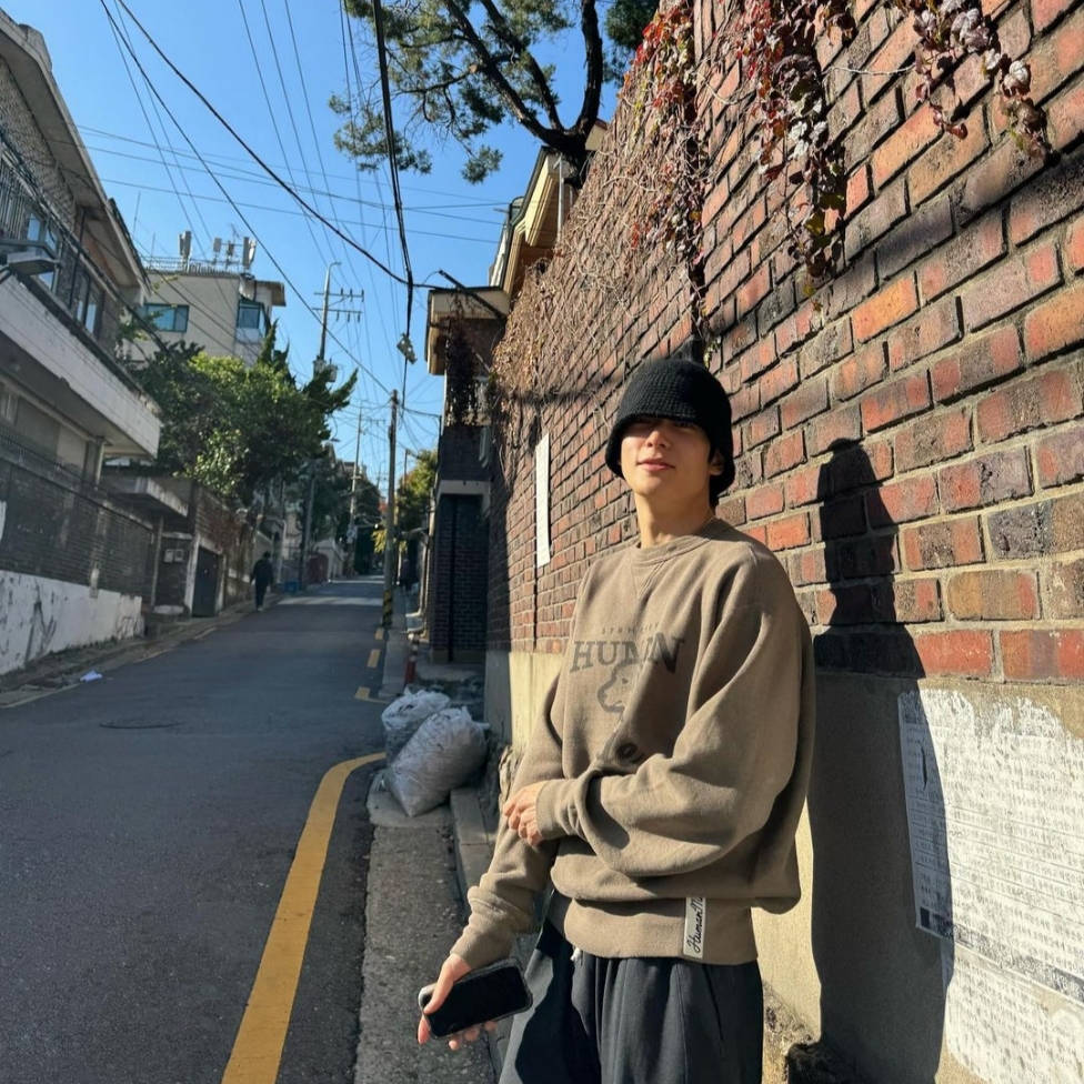 Human Made Tsuriami Sweatshirt Green 착용 스타일 - 2