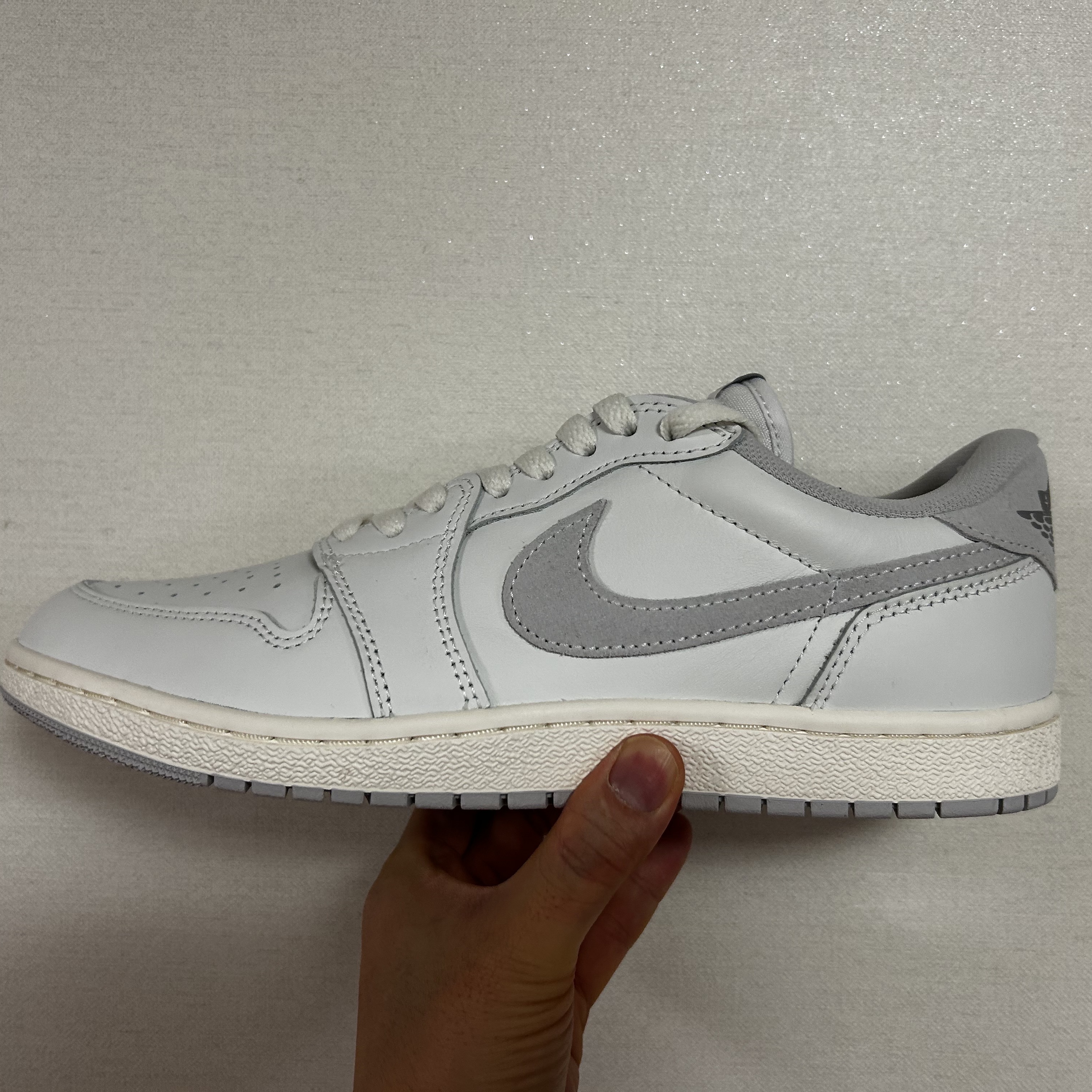 Jordan 1 Low 85 Neutral Grey 착용 스타일 - 2