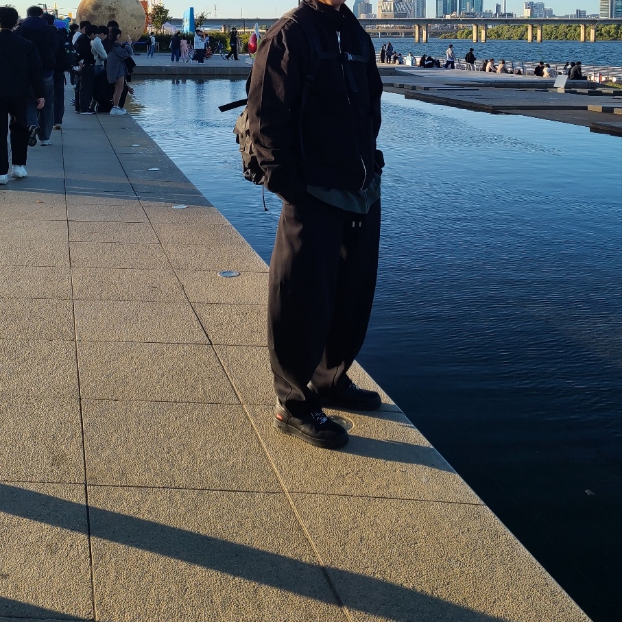 Stussy Overdyed Zip Work Jacket Black, Zara x Ader Error Jogger Pants Black 착용 스타일 - 1
