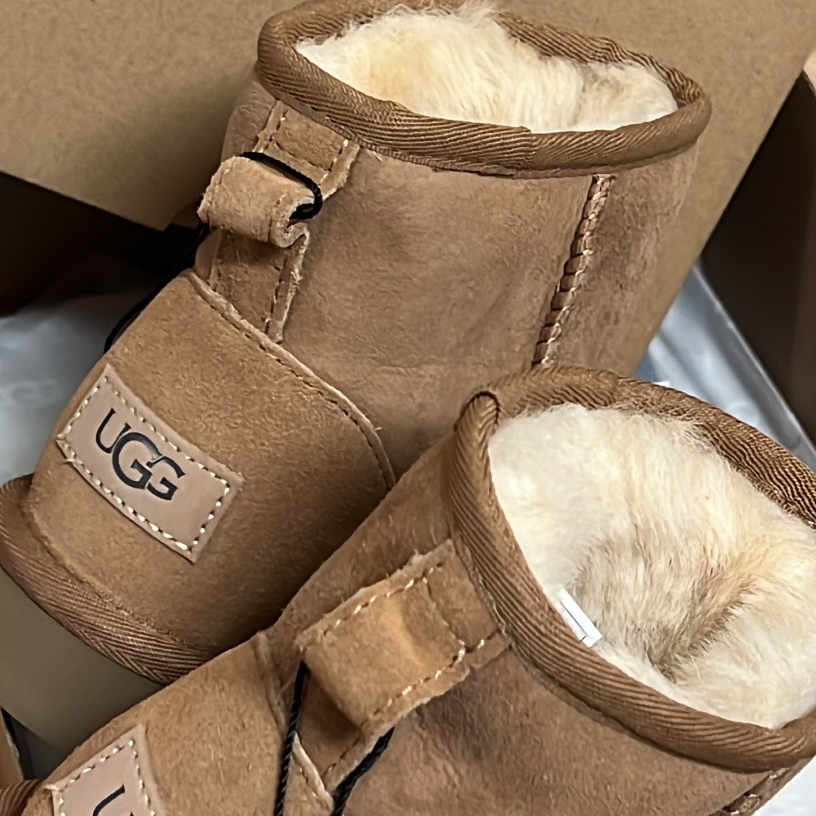 (W) UGG Classic Mini II Boots Chestnut 착용 스타일