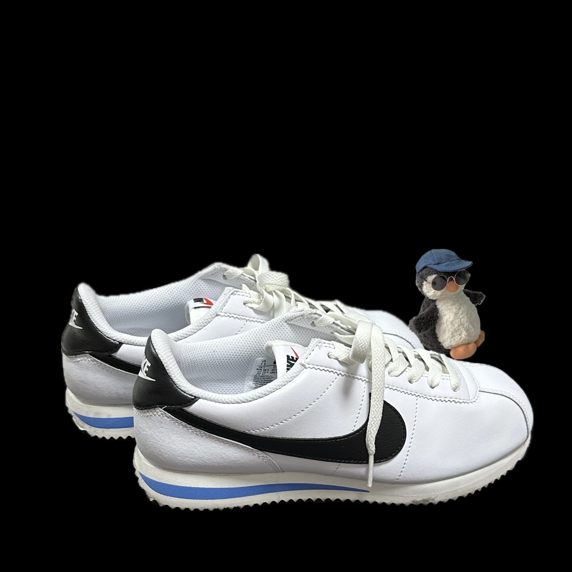 (W) Nike Cortez White and Black 착용 스타일 - 1