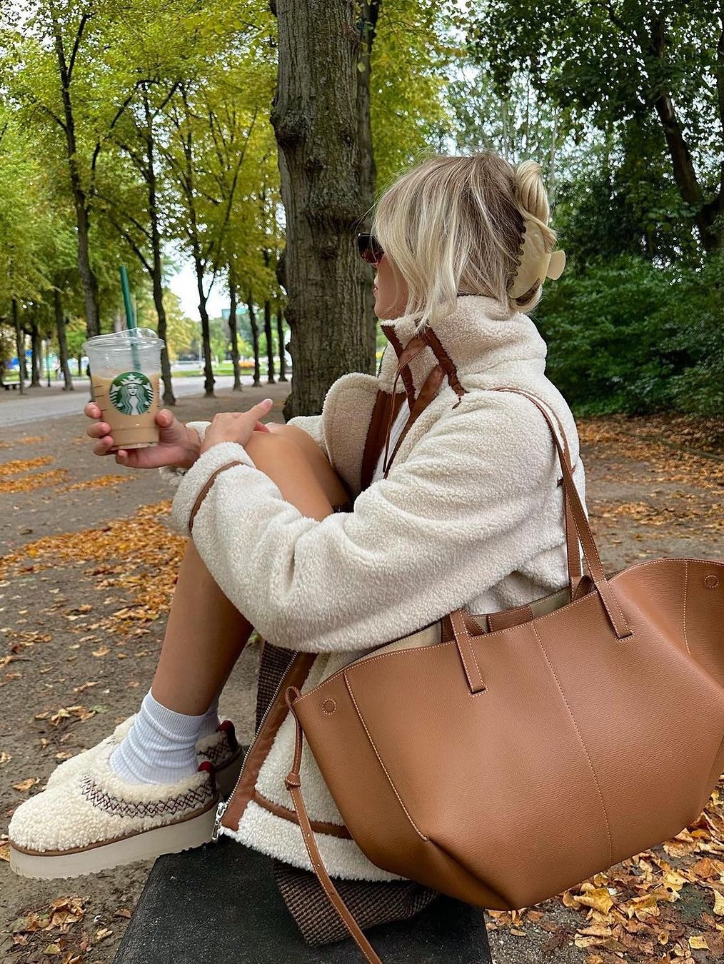 (W) UGG Tazz Braid Natural 착용 스타일 - 6
