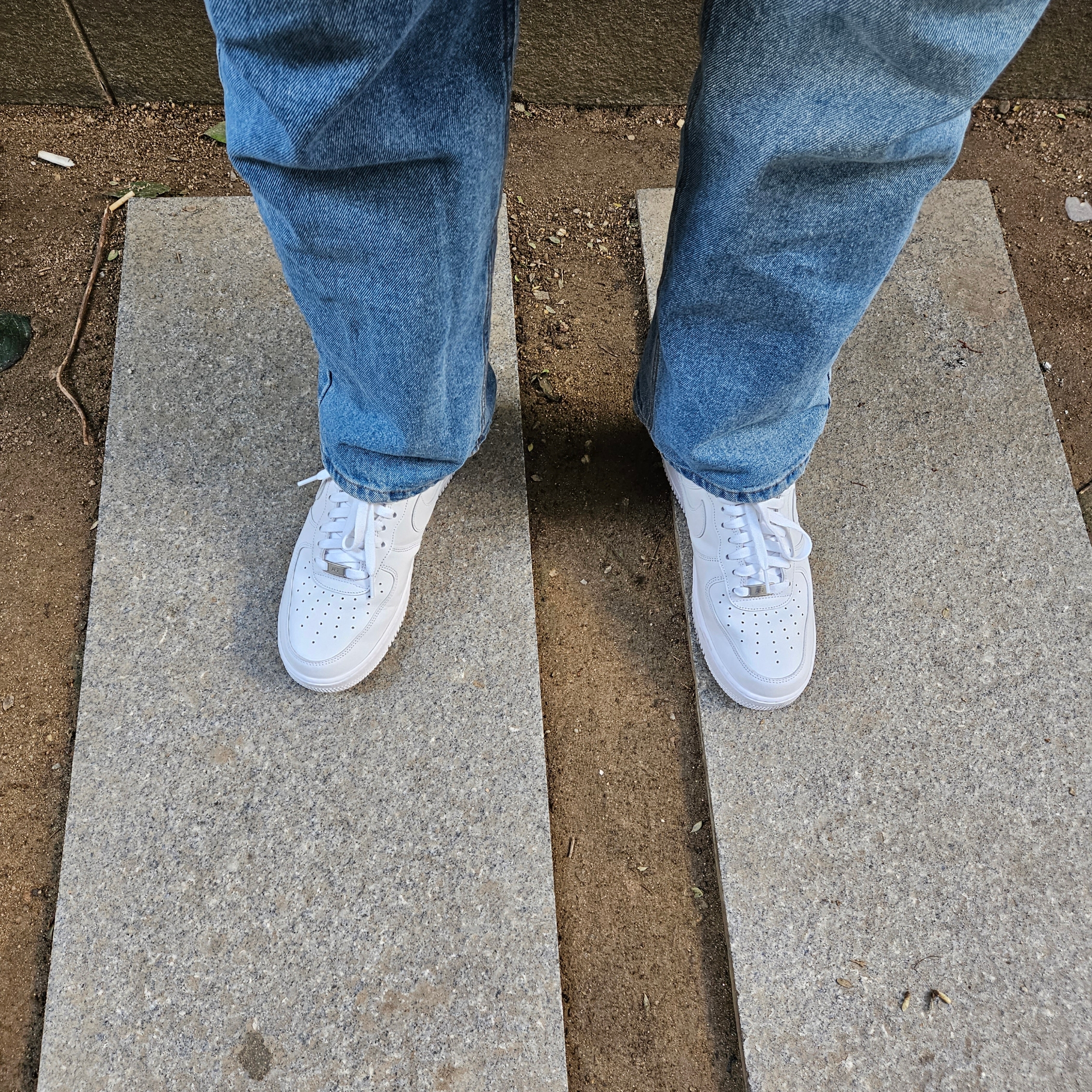 Nike Air Force 1 '07 Low White 착용 스타일 - 2