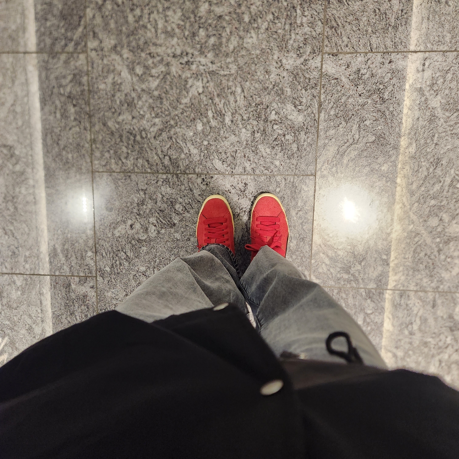 Puma x LMC Suede VTG Red 착용 스타일