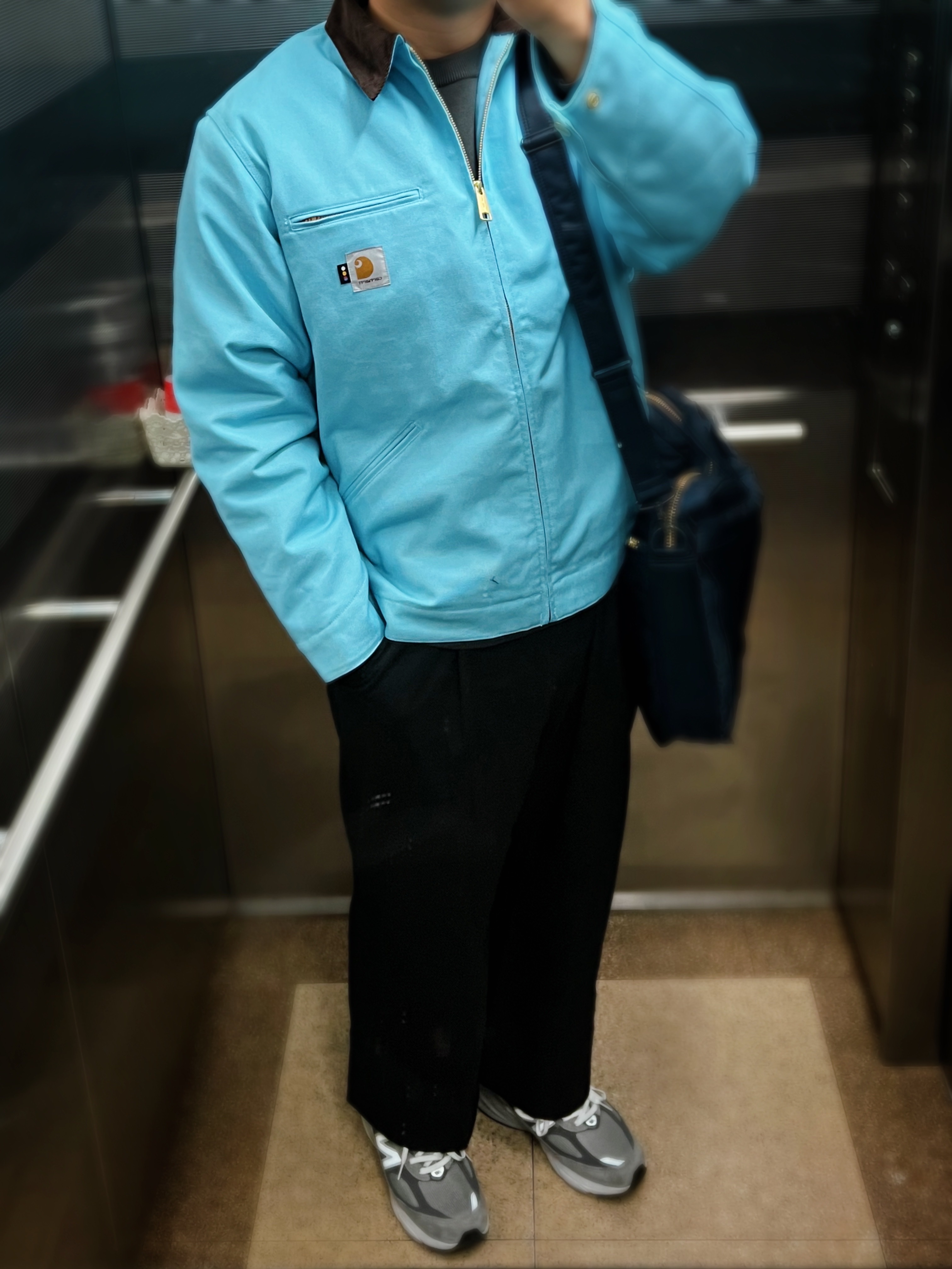 Carhartt WIP x IAB Studio OG Detroit Jacket Milky Blue, Porter Tanker 2Way Briefcase Iron Blue 착용 스타일 - 4