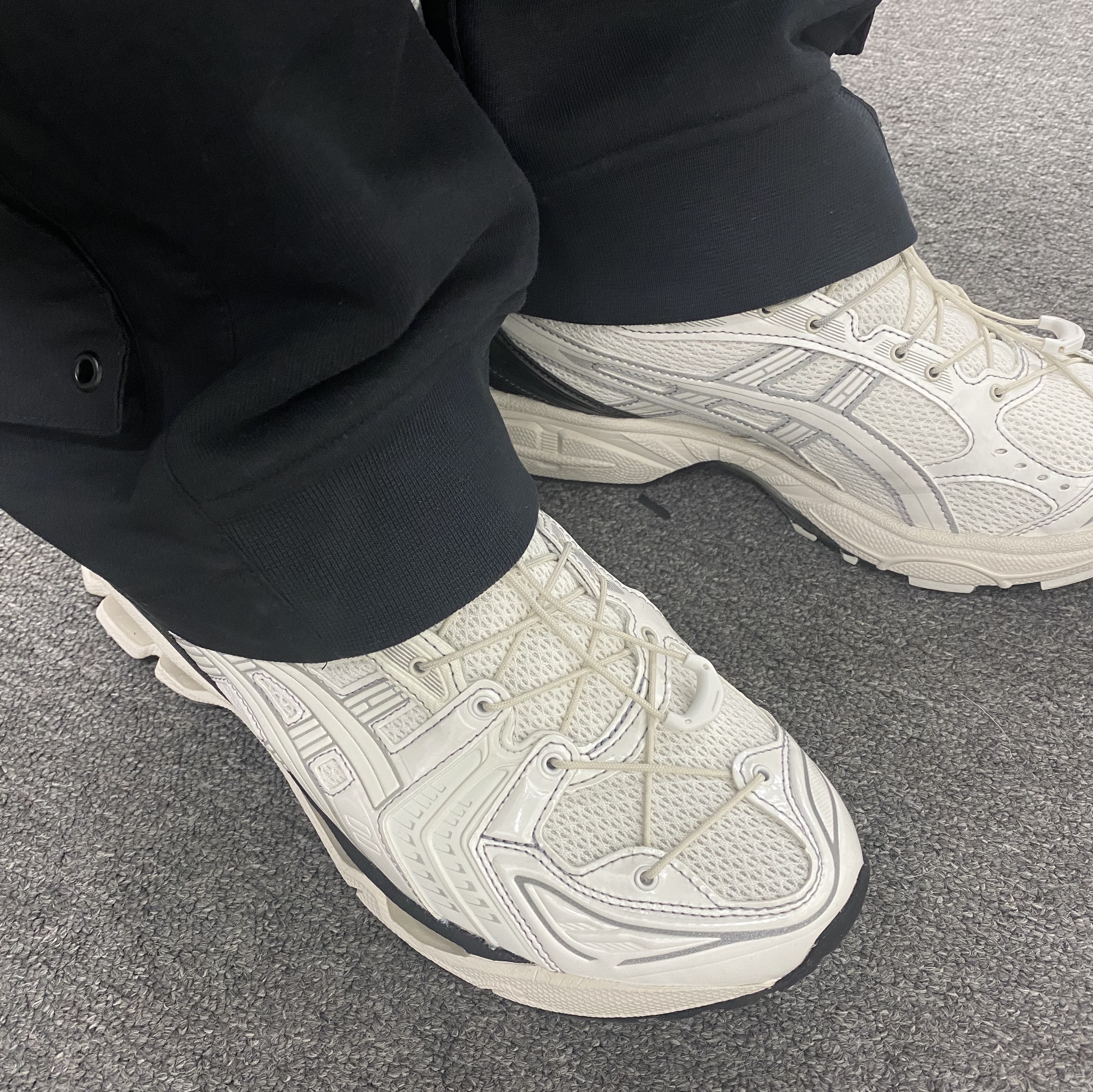 Asics x Unaffected Gel-Kayano 14 Galaxy White, Nike x Peaceminusone Wide Pants Black (DR0096-010) 착용 스타일 - 1