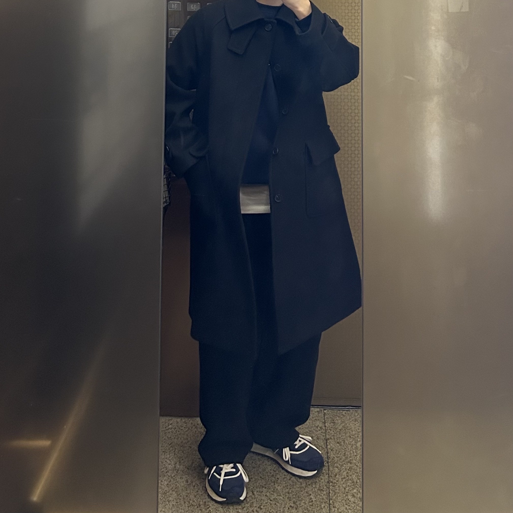 New Balance 574 Legacy Navy 착용 스타일
