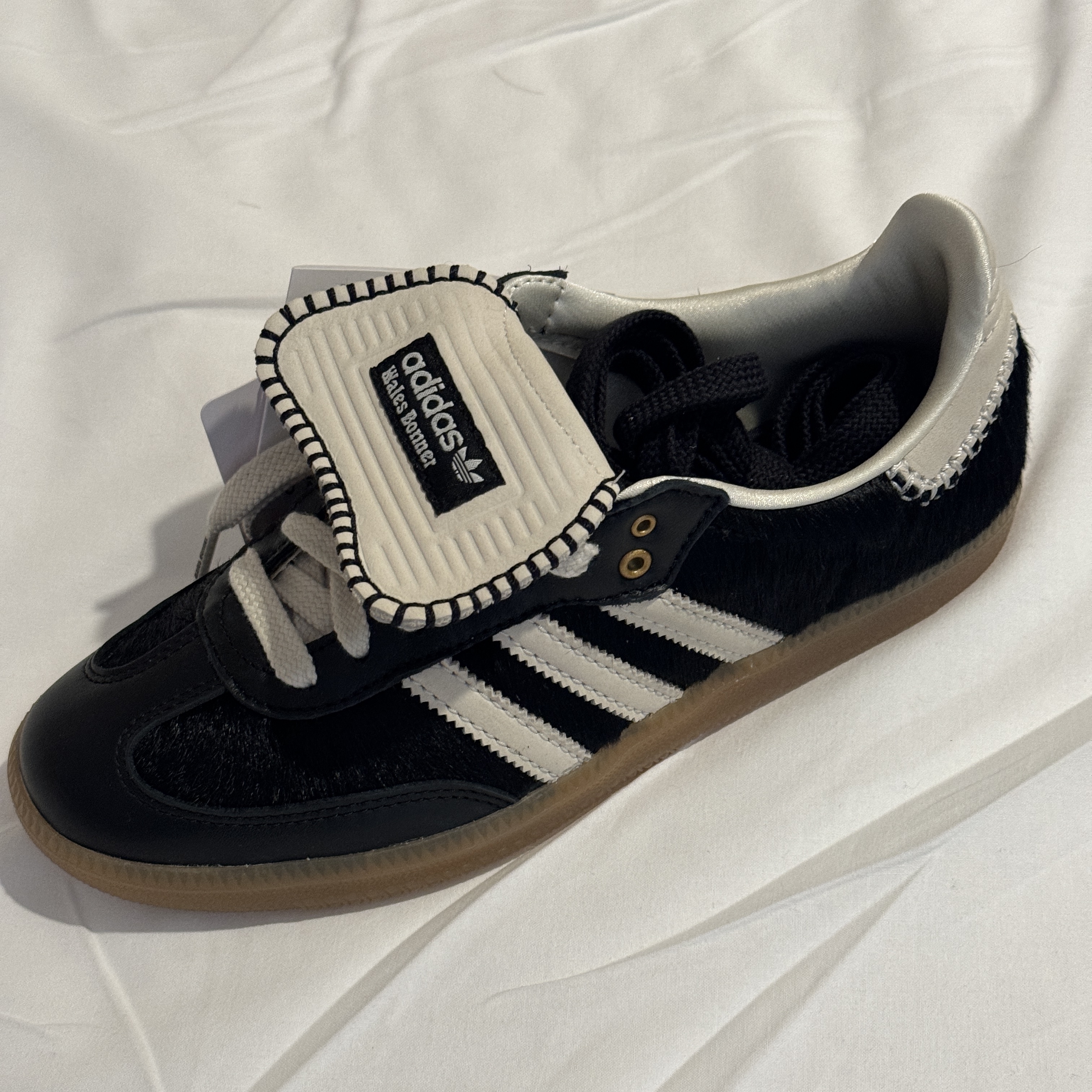 Adidas x Wales Bonner Pony Tonal Samba Core Black Cream White 착용 스타일