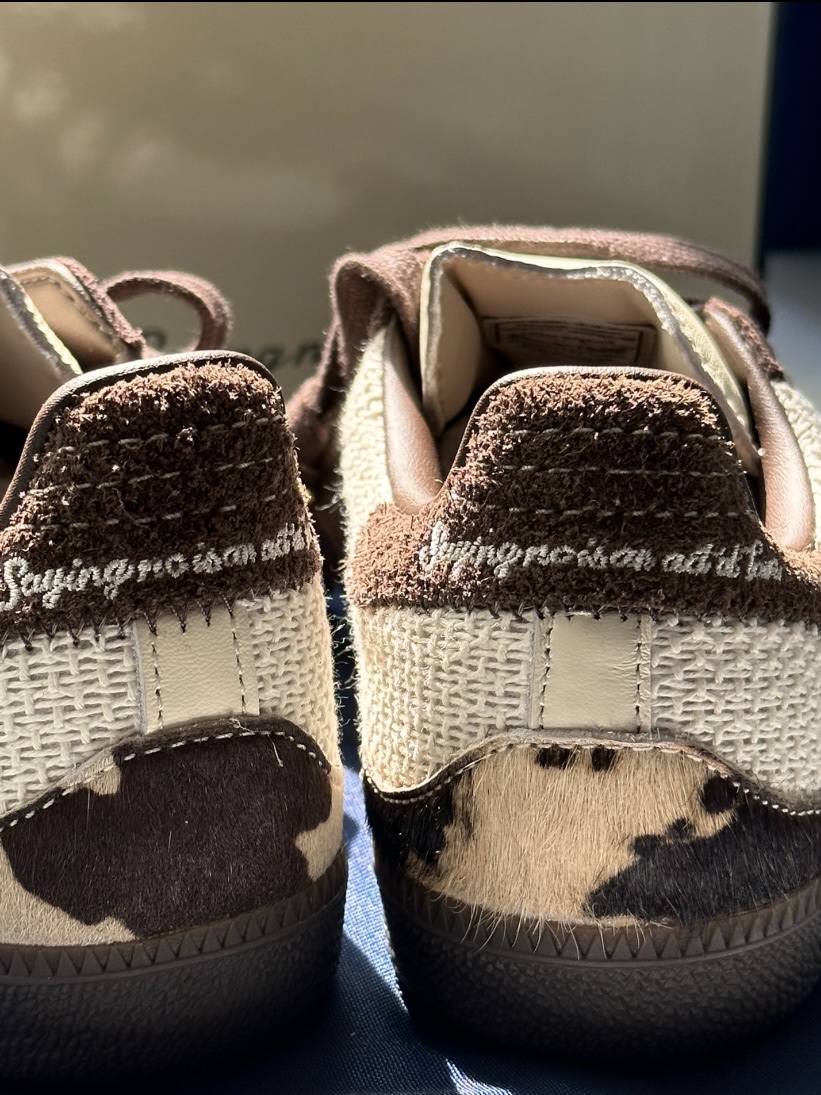 Adidas x Notitle. Samba OG Cow Print 착용 스타일 - 2