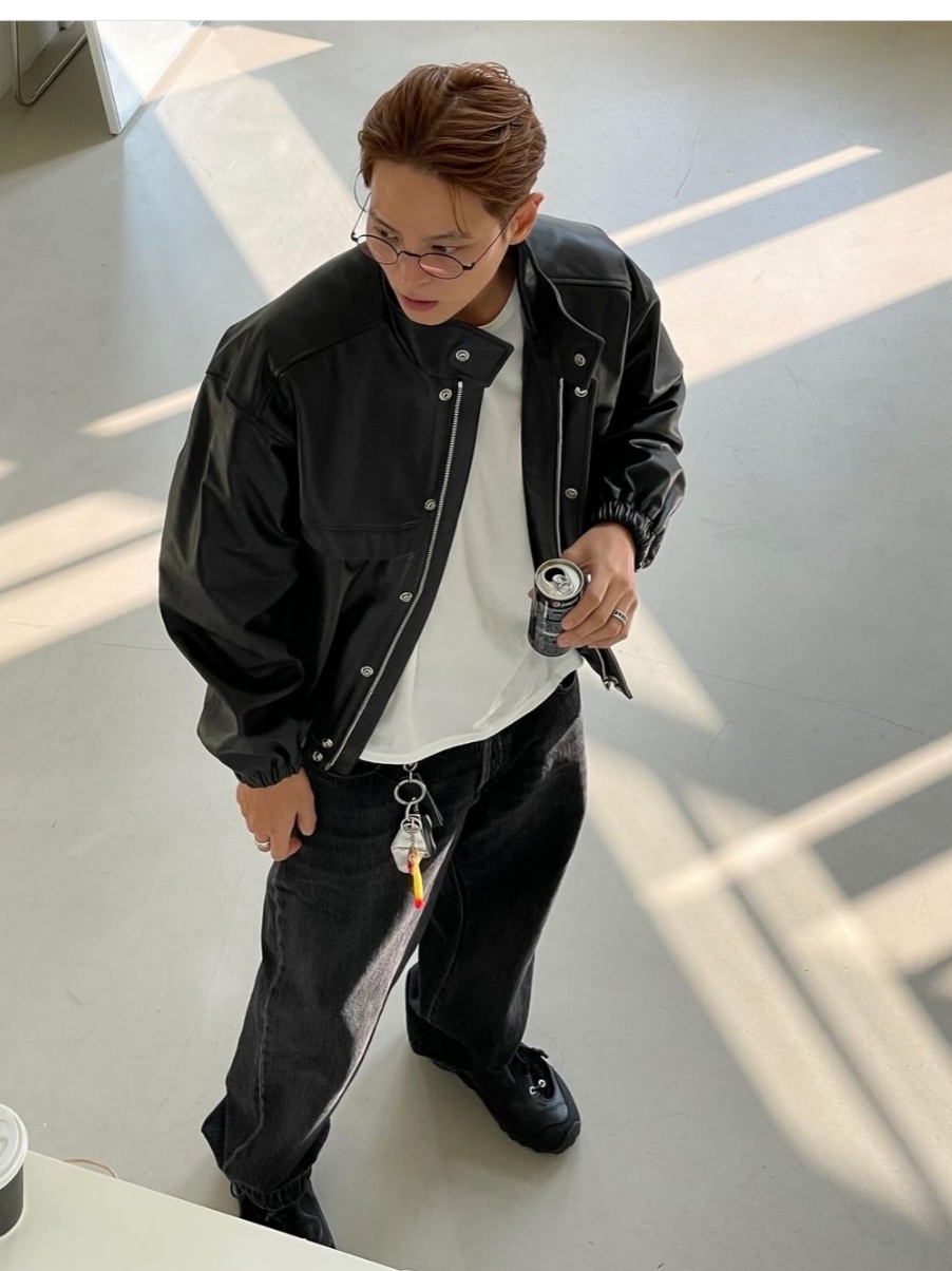 Our Legacy Gabe Stealth Black Leather 착용 스타일 - 1