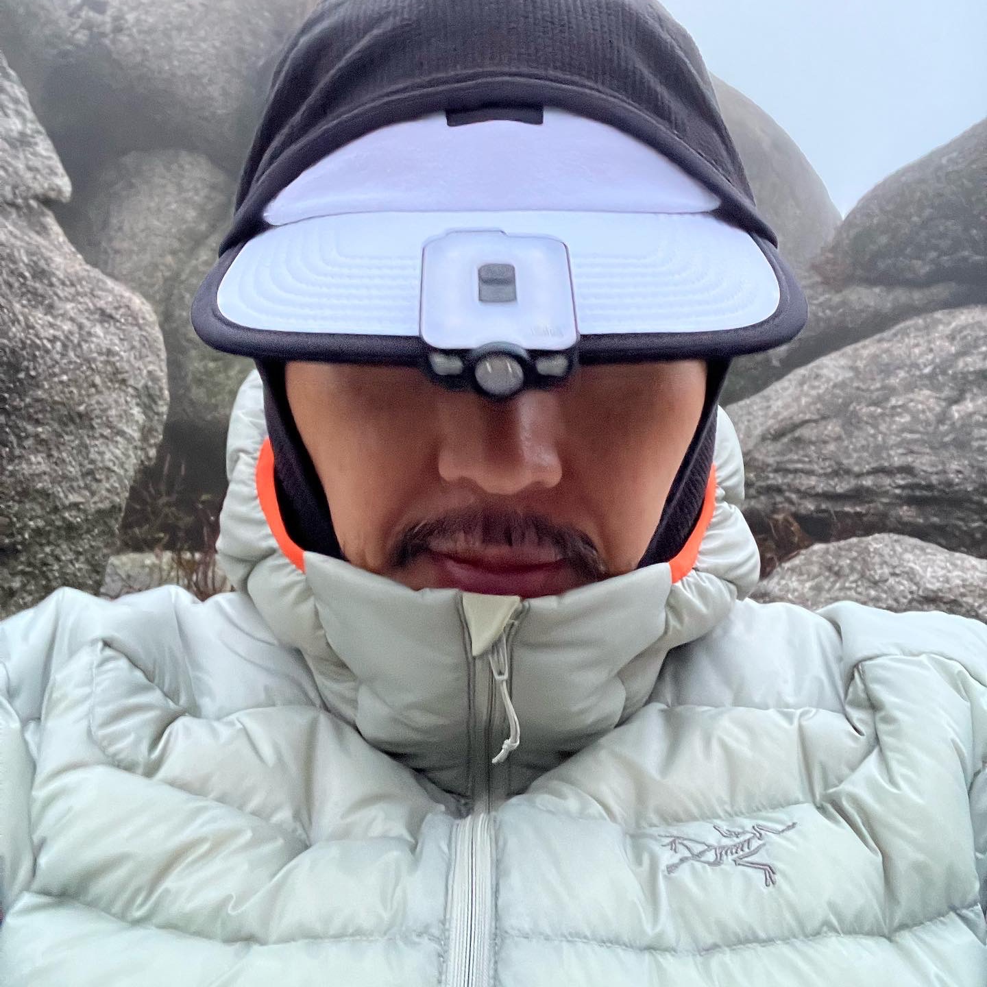 Arc'teryx Cerium Hoody Habitat 착용 스타일