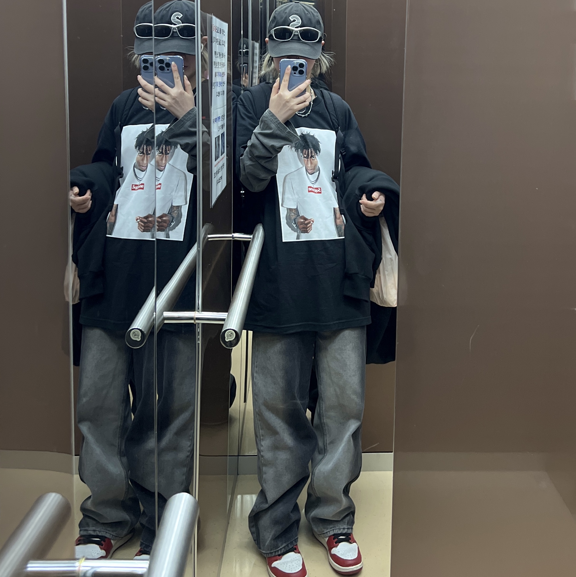 Supreme NBA Youngboy T-Shirt Black - 23FW, Jordan 1 Retro High OG Chicago 2015 착용 스타일 - 2