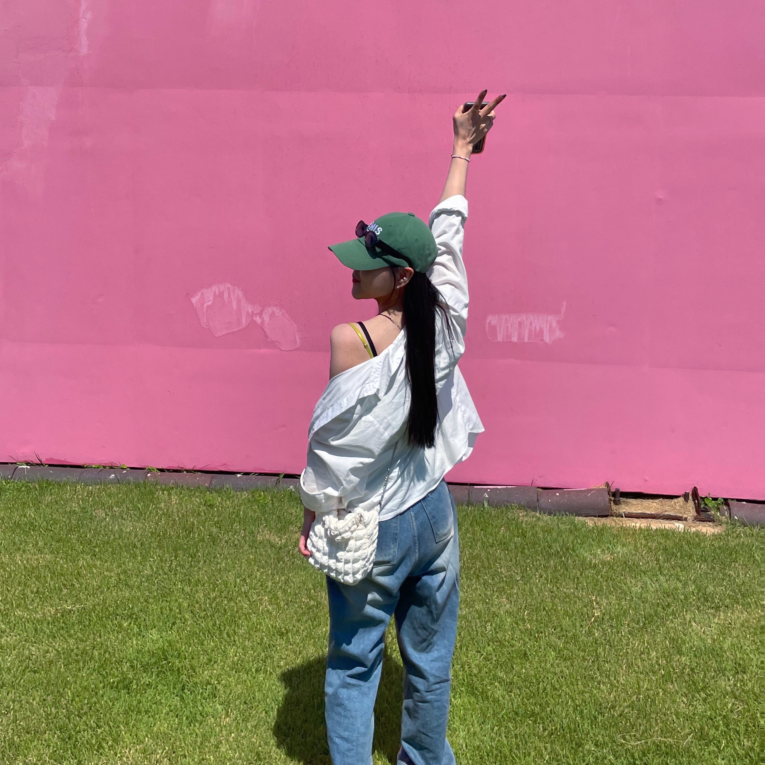 Emis New Logo Emis Cap Green 착용 스타일 - 1