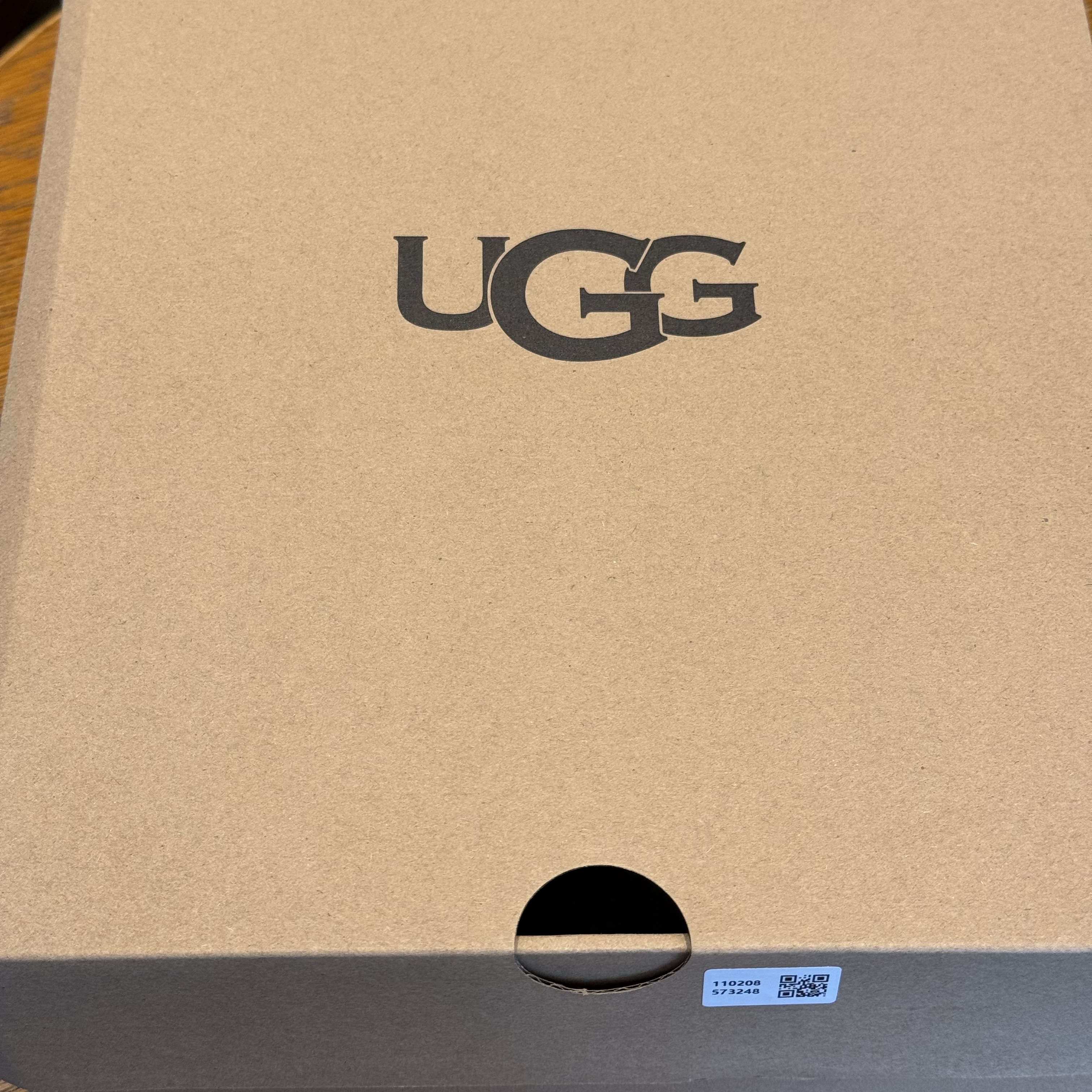 (W) UGG Classic Ultra Mini Boots Chestnut 착용 스타일