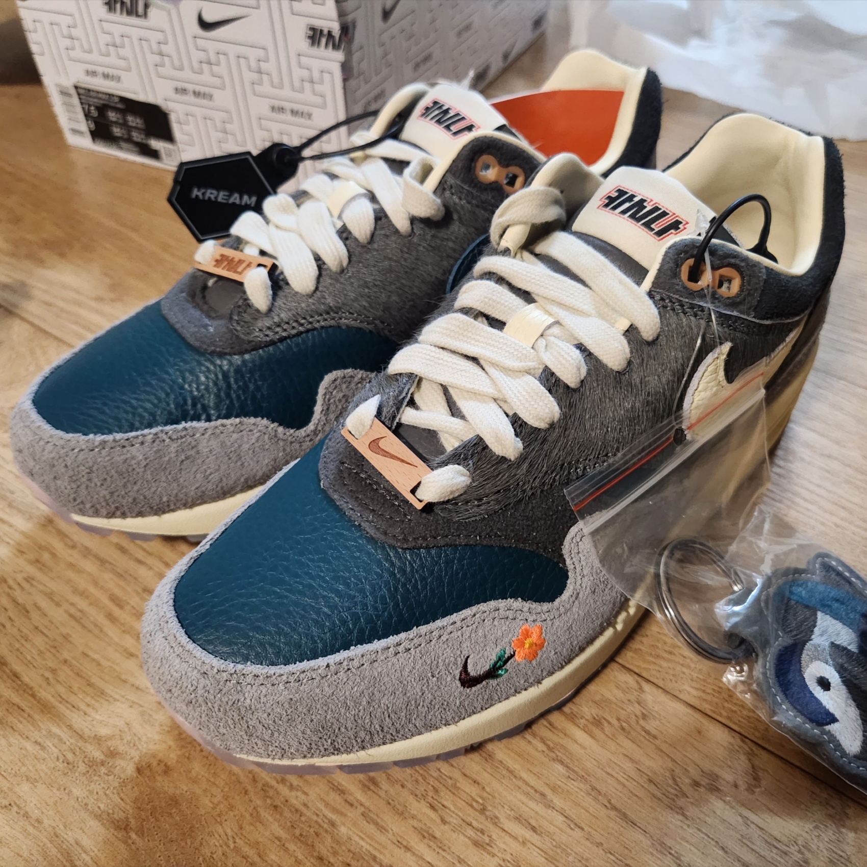 Nike x Kasina Air Max 1 SP Won-Ang Particle Grey 착용 스타일 - 1