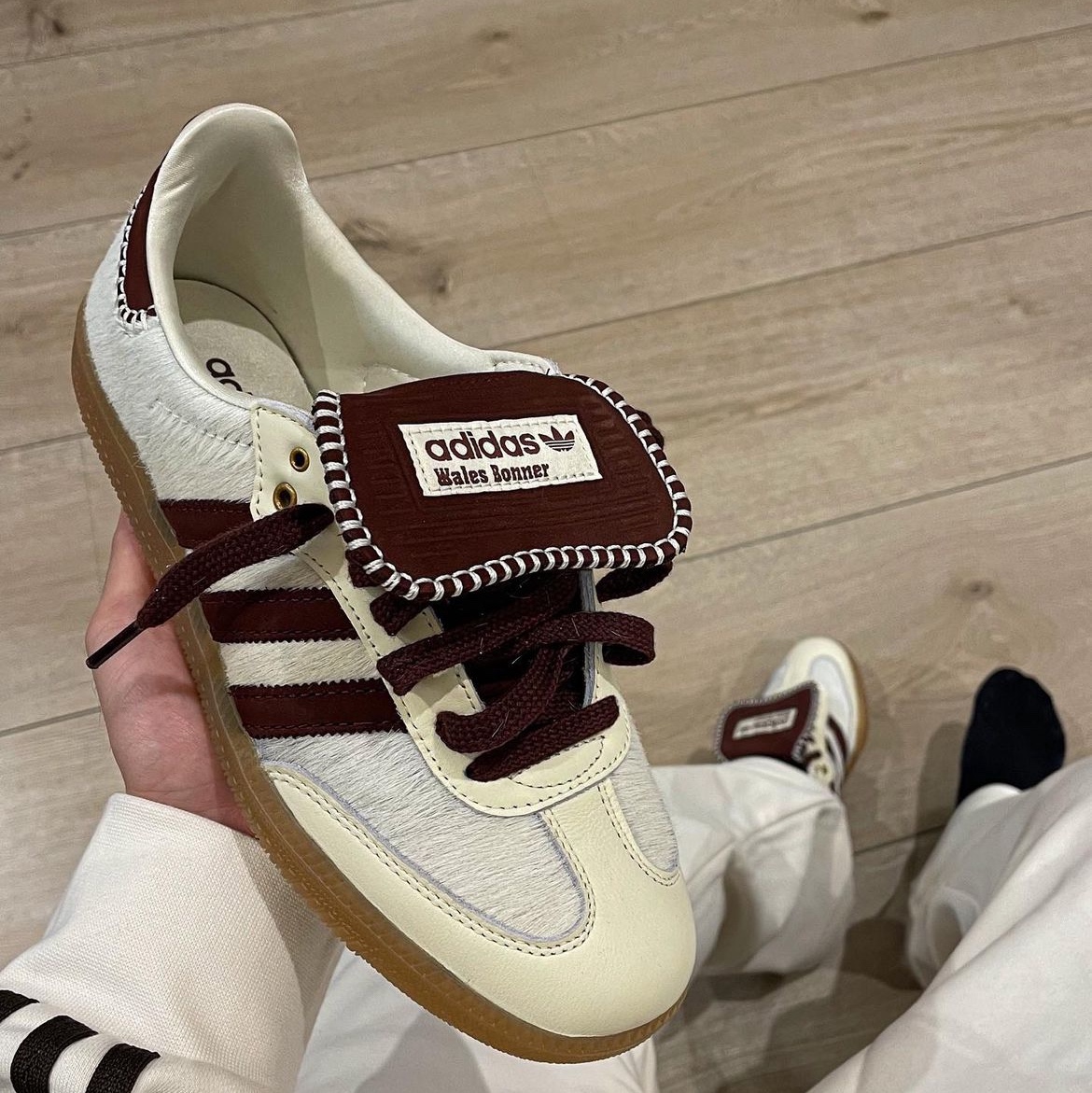 Adidas x Wales Bonner Pony Tonal Samba Cream White Mystery Brown 착용 스타일 - 1