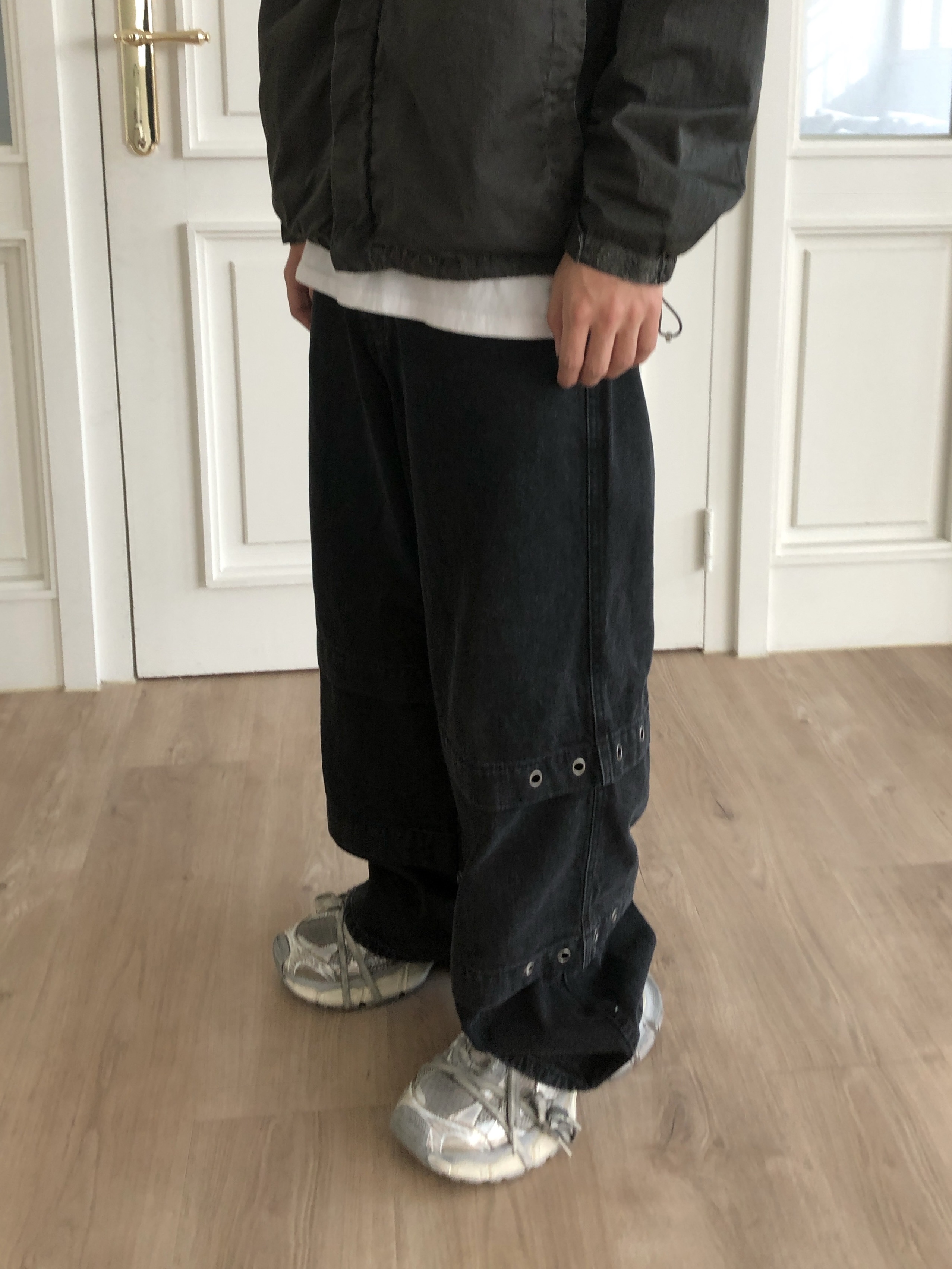 Balenciaga 3XL Sneakers Light Beige 착용 스타일 - 6