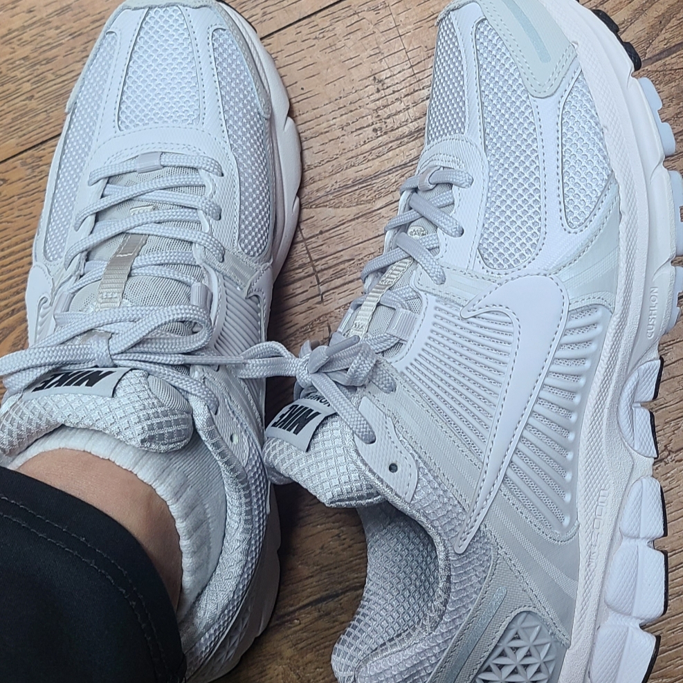 Nike Zoom Vomero 5 SP Vast Grey 2023 착용 스타일
