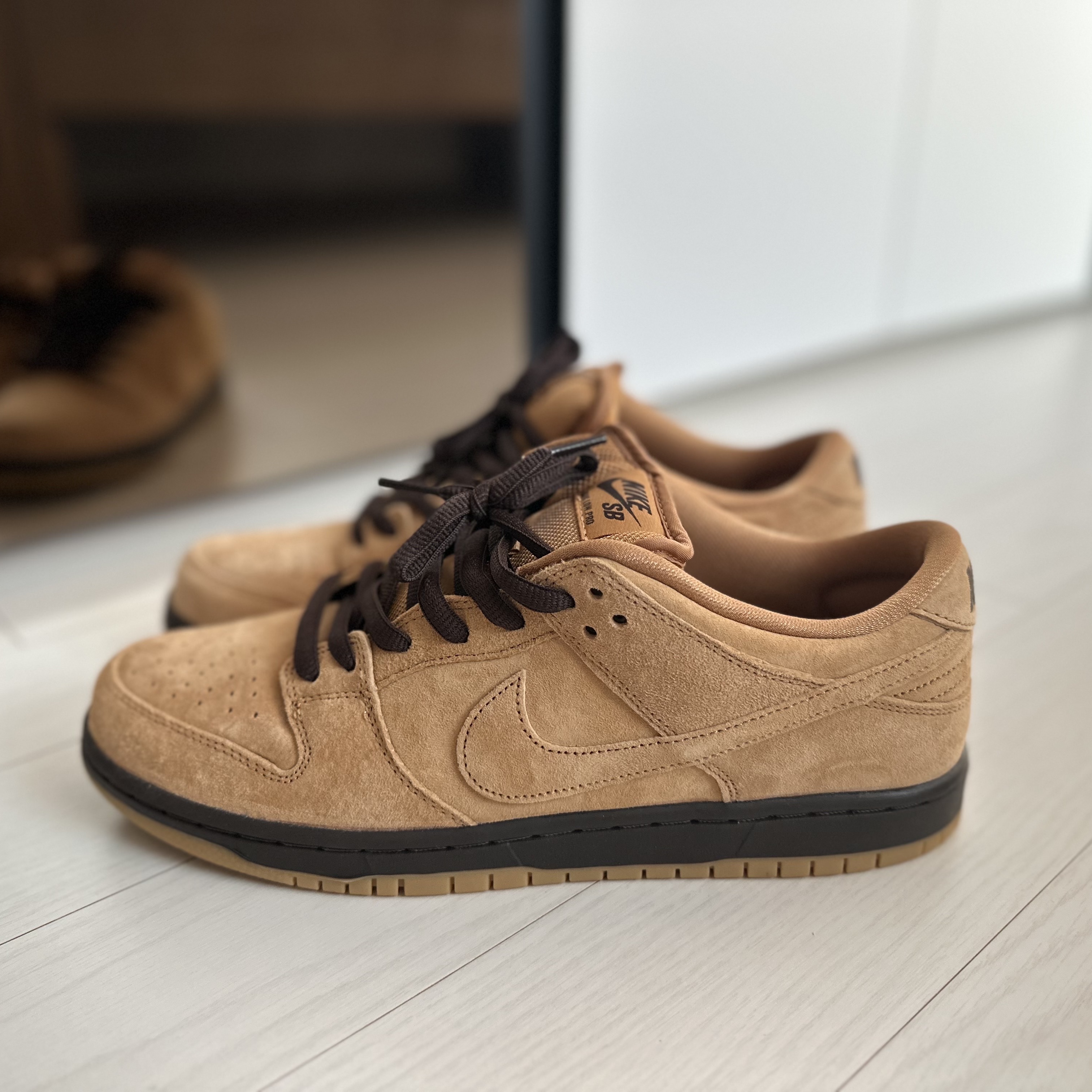 Nike SB Dunk Low Pro Wheat 2023 착용 스타일 - 1
