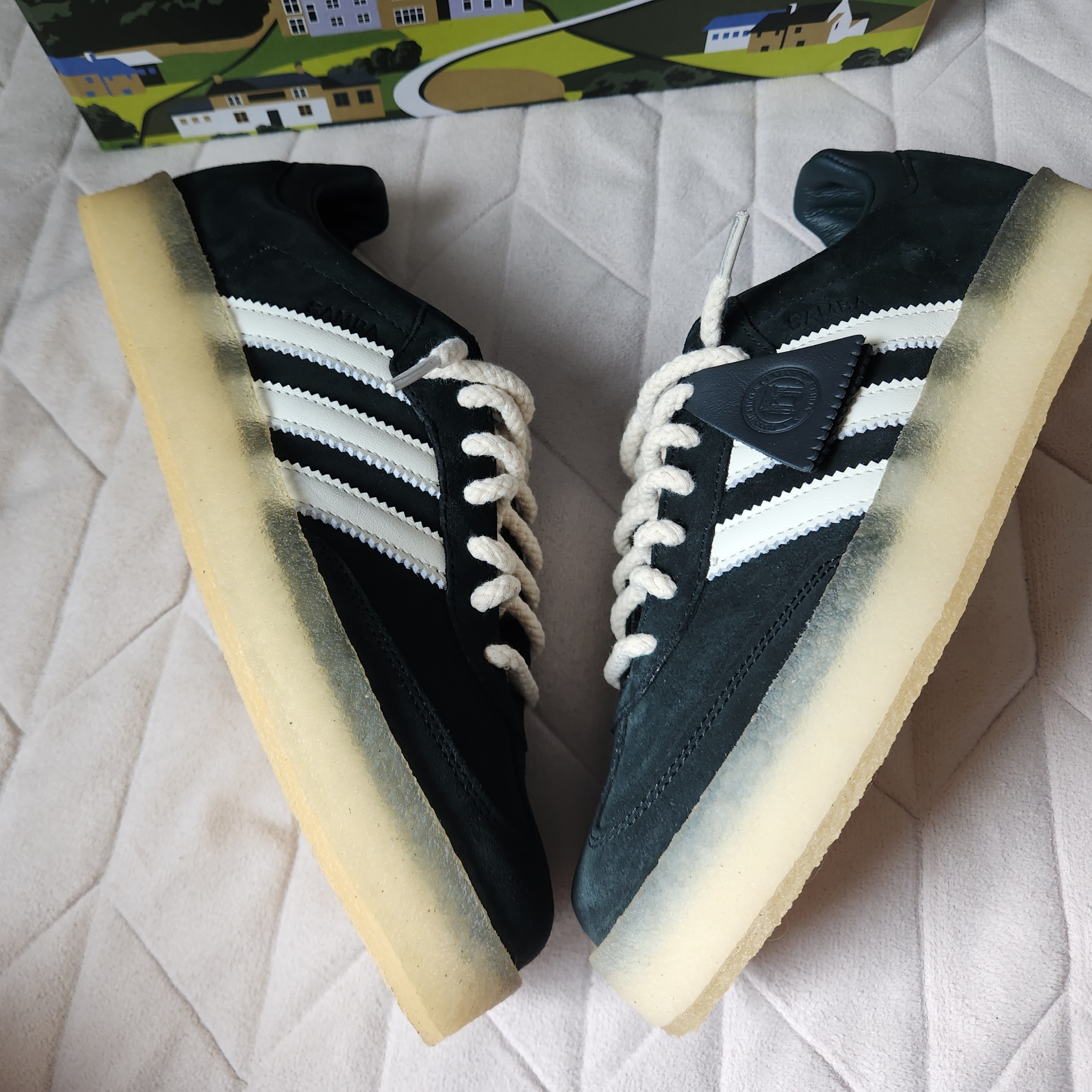 Adidas x Clarks x Ronnie Fieg 8th Street Samba Shadow Green 착용 스타일 - 4