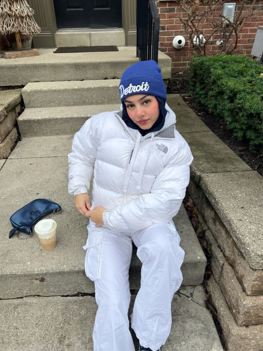 (W) The North Face White Label Nuptse Short Jacket White, The North Face 1996 Eco Nuptse Jacket White 착용 스타일 - 4