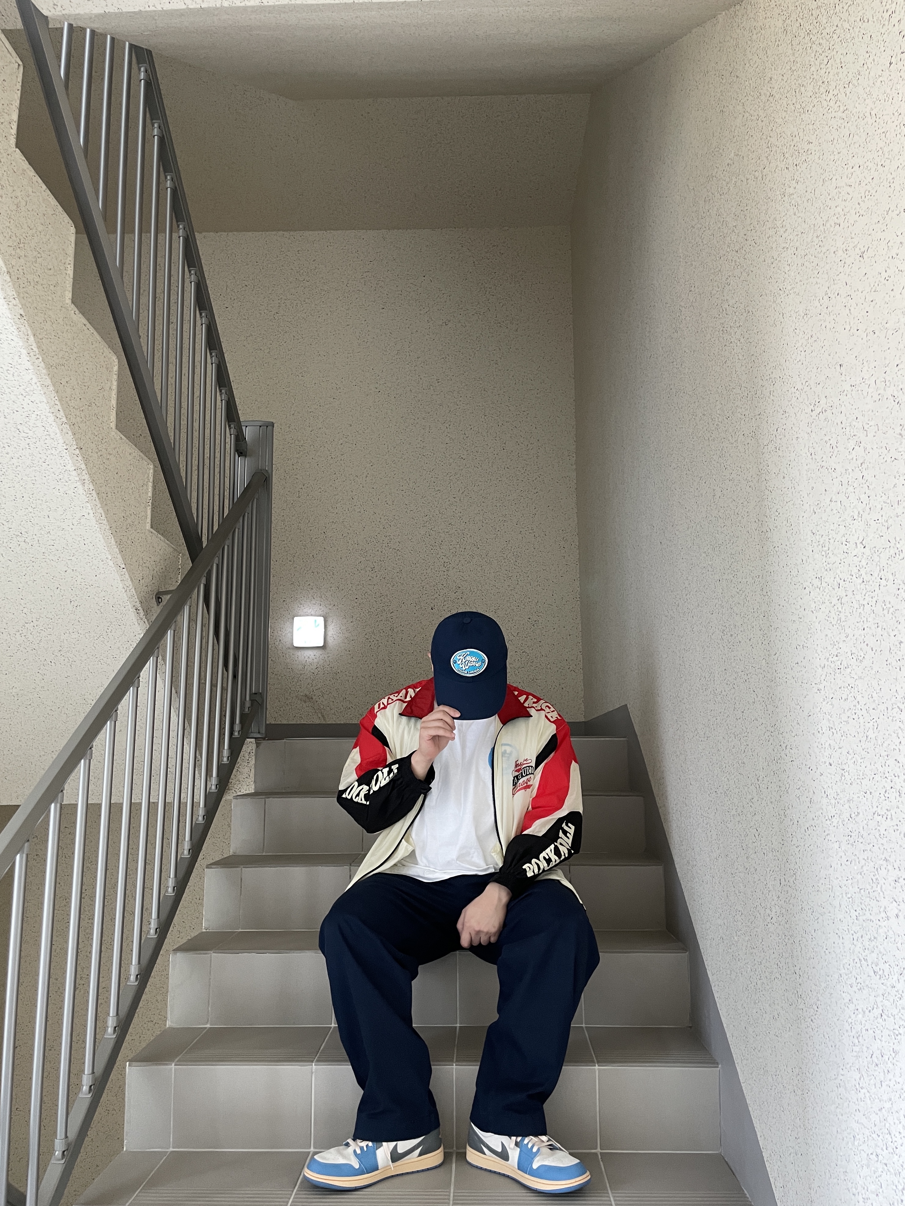 Jordan 1 Low SE Tokyo 96 착용 스타일 - 4