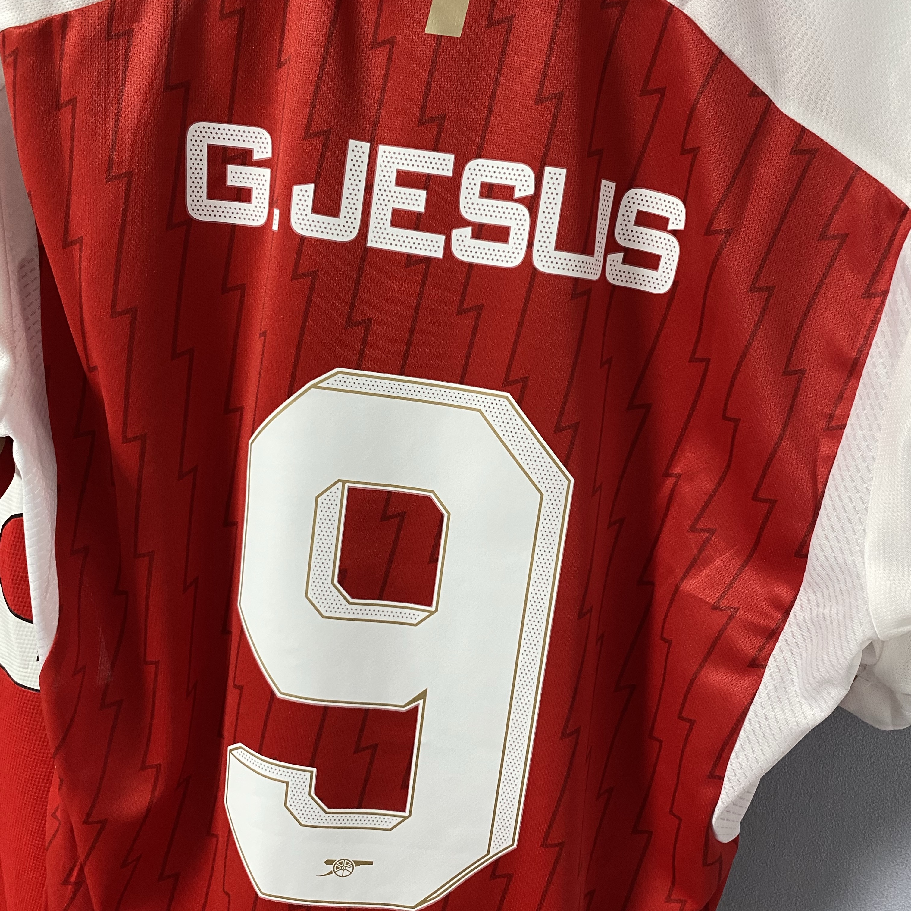 Adidas Arsenal 2023/24 Home Jersey Better Scarlet White - KR Sizing (Non Marking Ver.) 착용 스타일