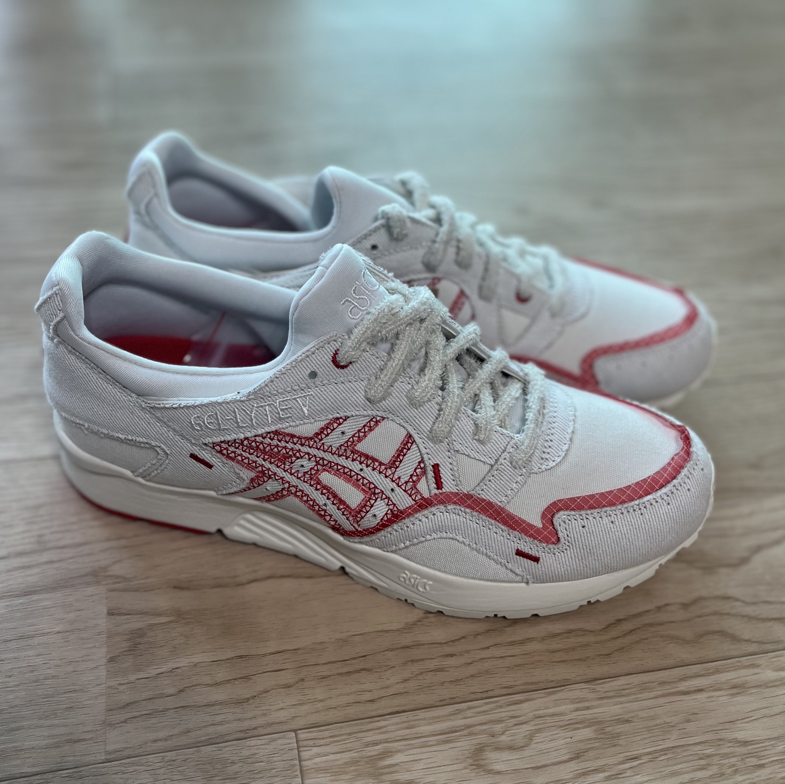 Asics x Kirsh Gel-Lyte V Cream Fiery Red 착용 스타일 - 2