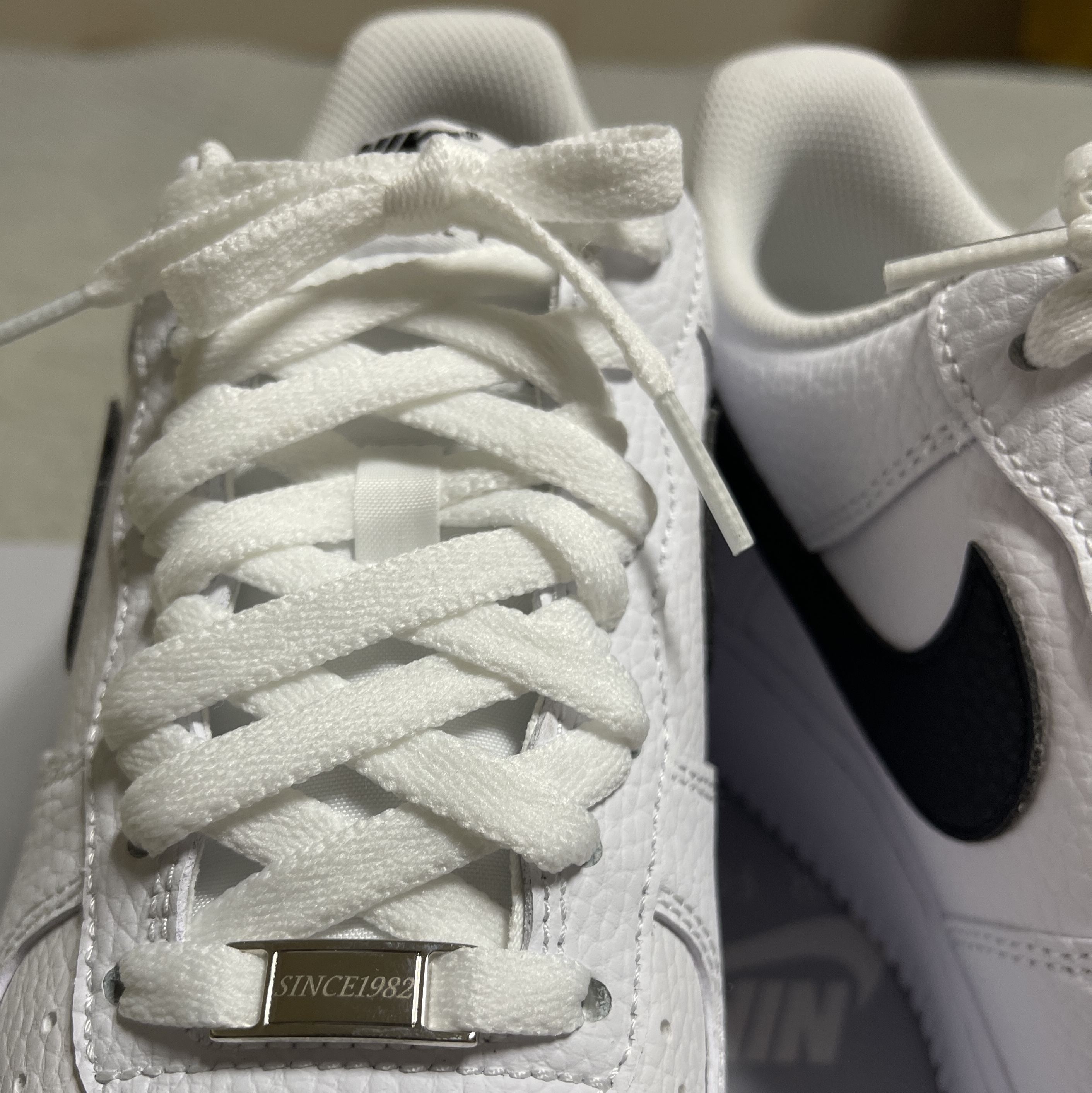 Nike Air Force 1 '07 White Black 착용 스타일 - 1