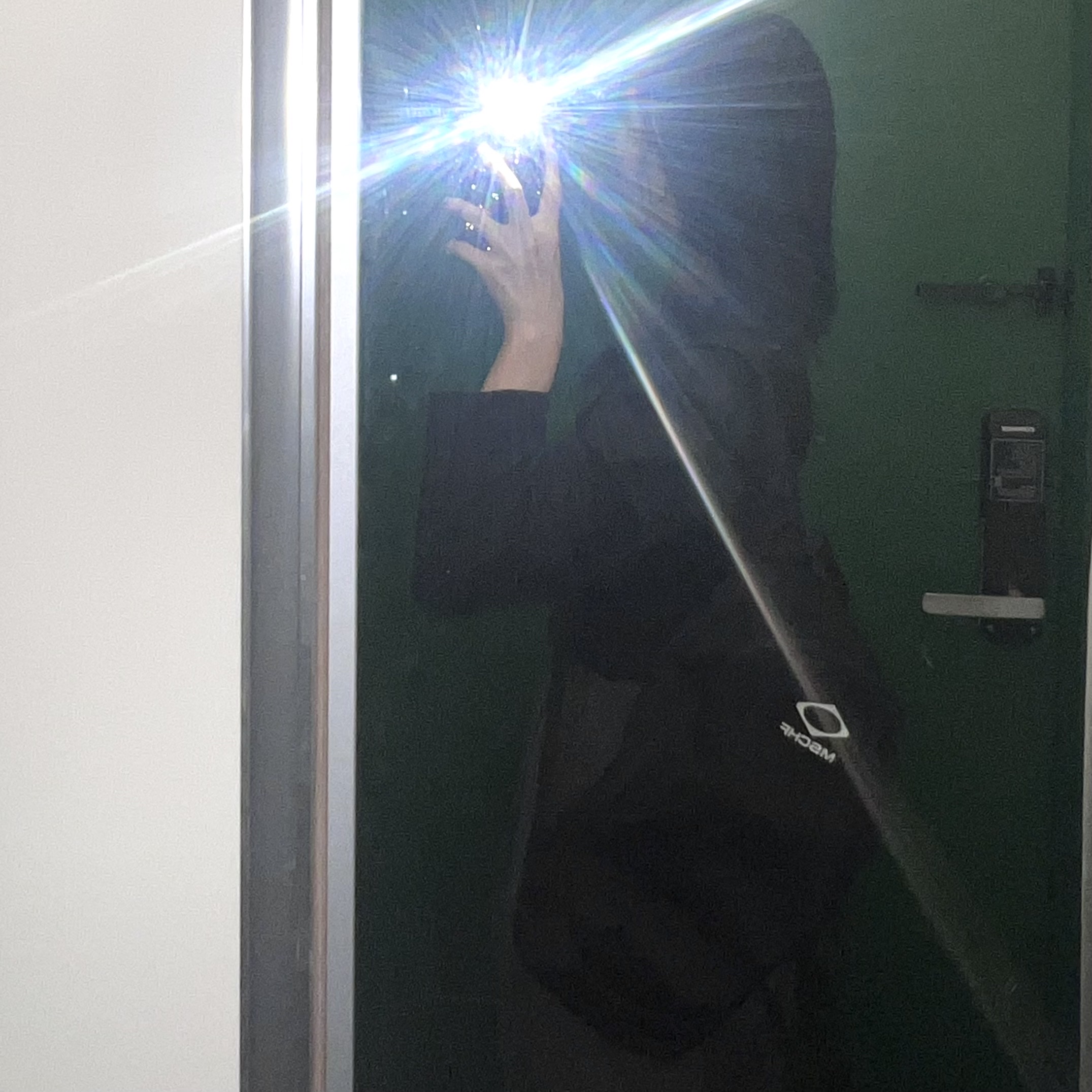 Mischief Rhombus Backpack Black 착용 스타일 - 1