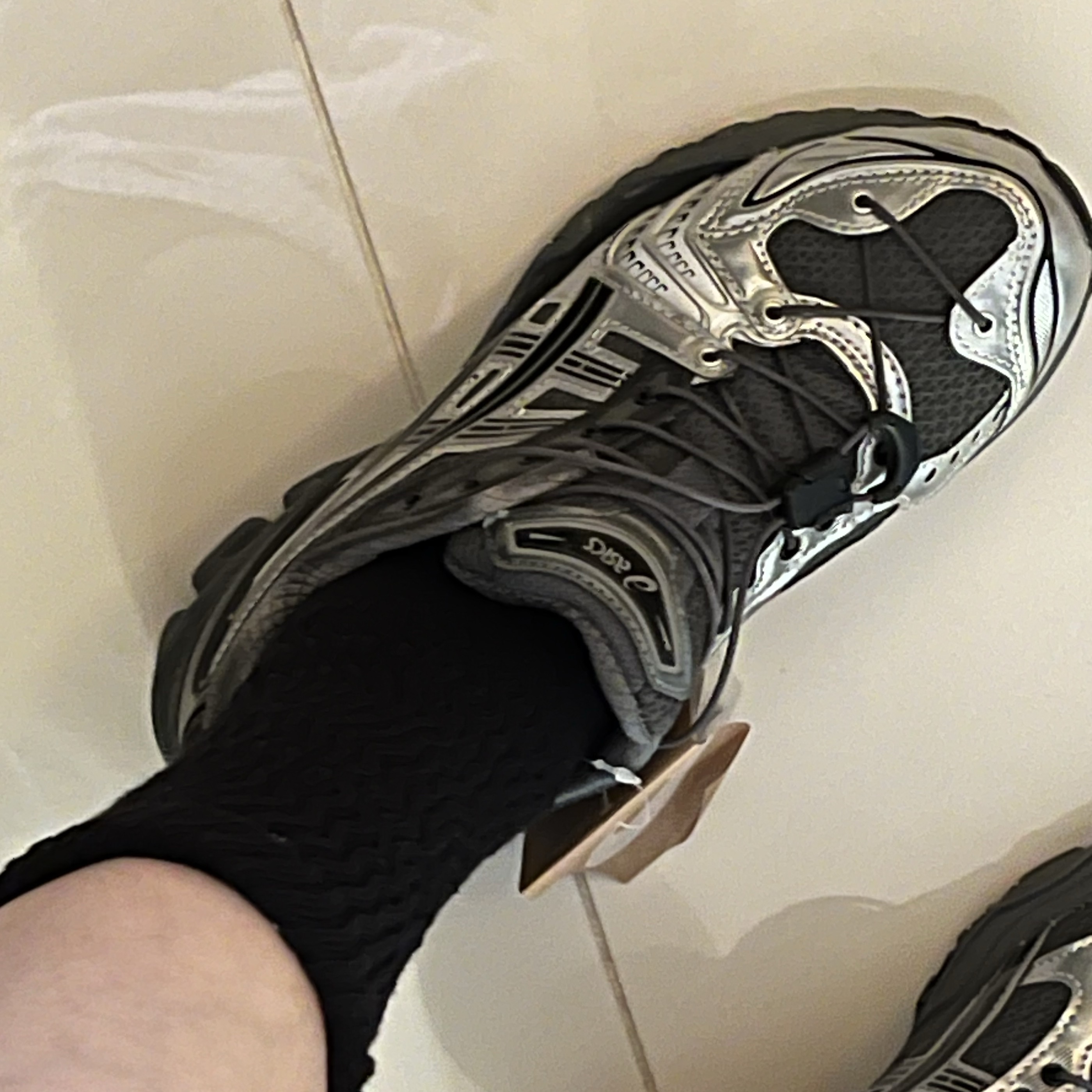Asics x Unaffected Gel-Kayano 14 Silver Moon 착용 스타일