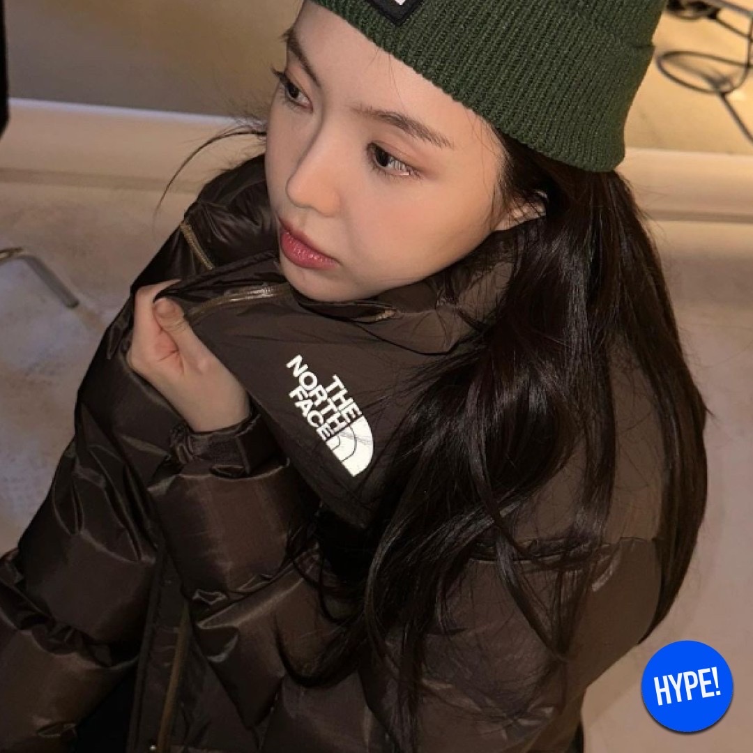 The North Face 1996 Retro Nuptse Jacket Dark Oak, (W) The North Face White Label Novelty Nuptse Down Jacket Black 착용 스타일 - 2