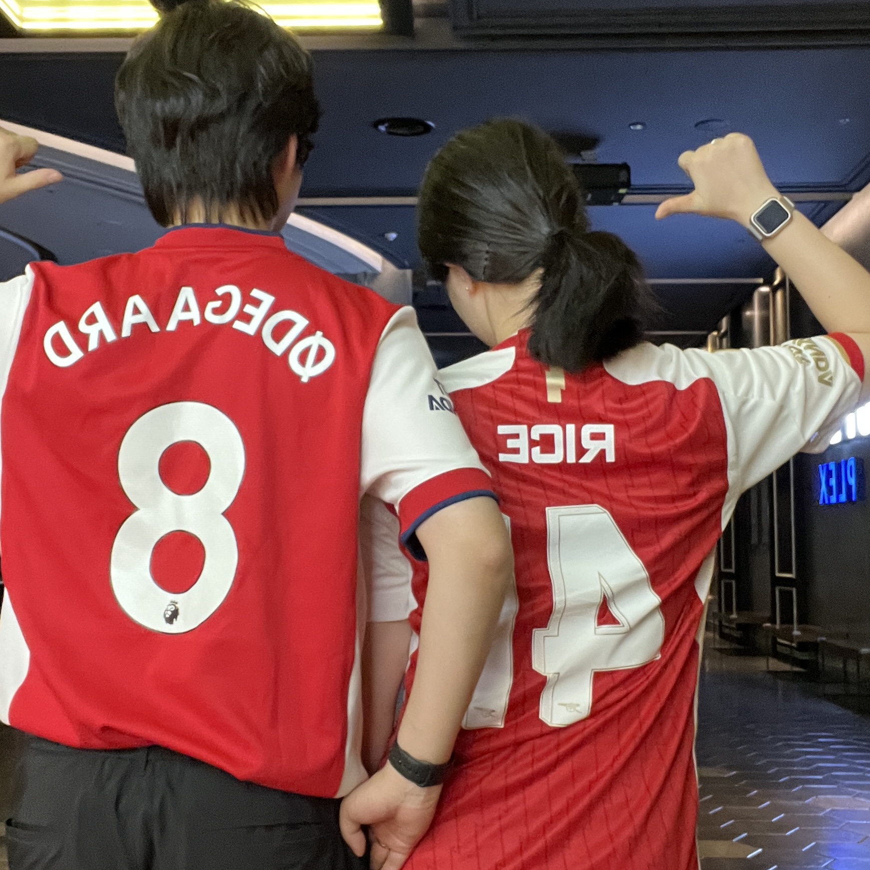 Adidas Arsenal 2023/24 Home Jersey Better Scarlet White - KR Sizing (Non Marking Ver.) 착용 스타일