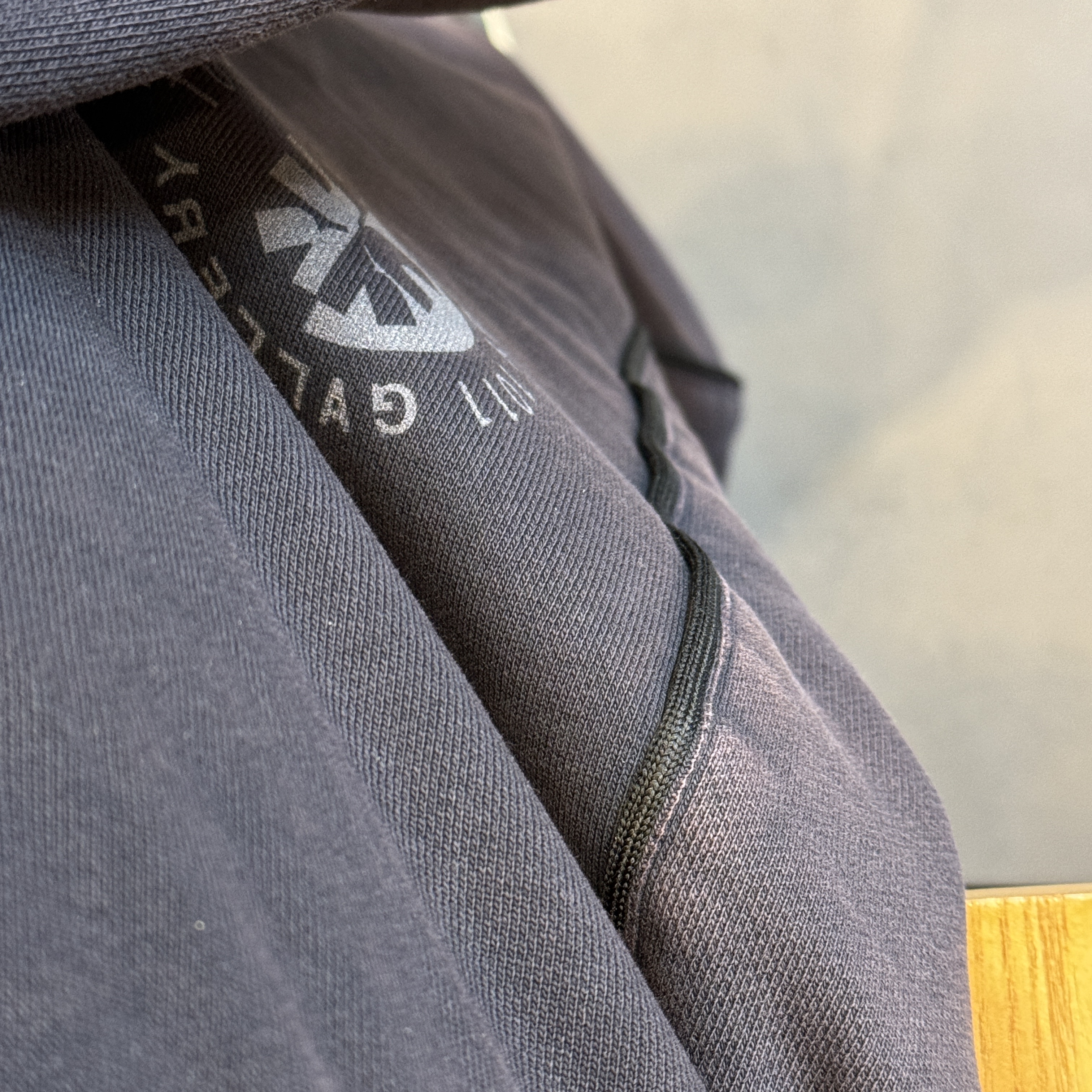 Polyteru 1011 Fatigue Sweatpants 1.2v Dark Purple Navy 착용 스타일