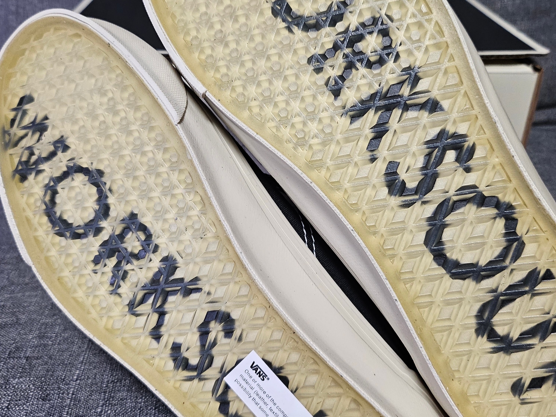 Vans Vault x Worksout OG Style 36 LX Black White Aspa 착용 스타일 - 4