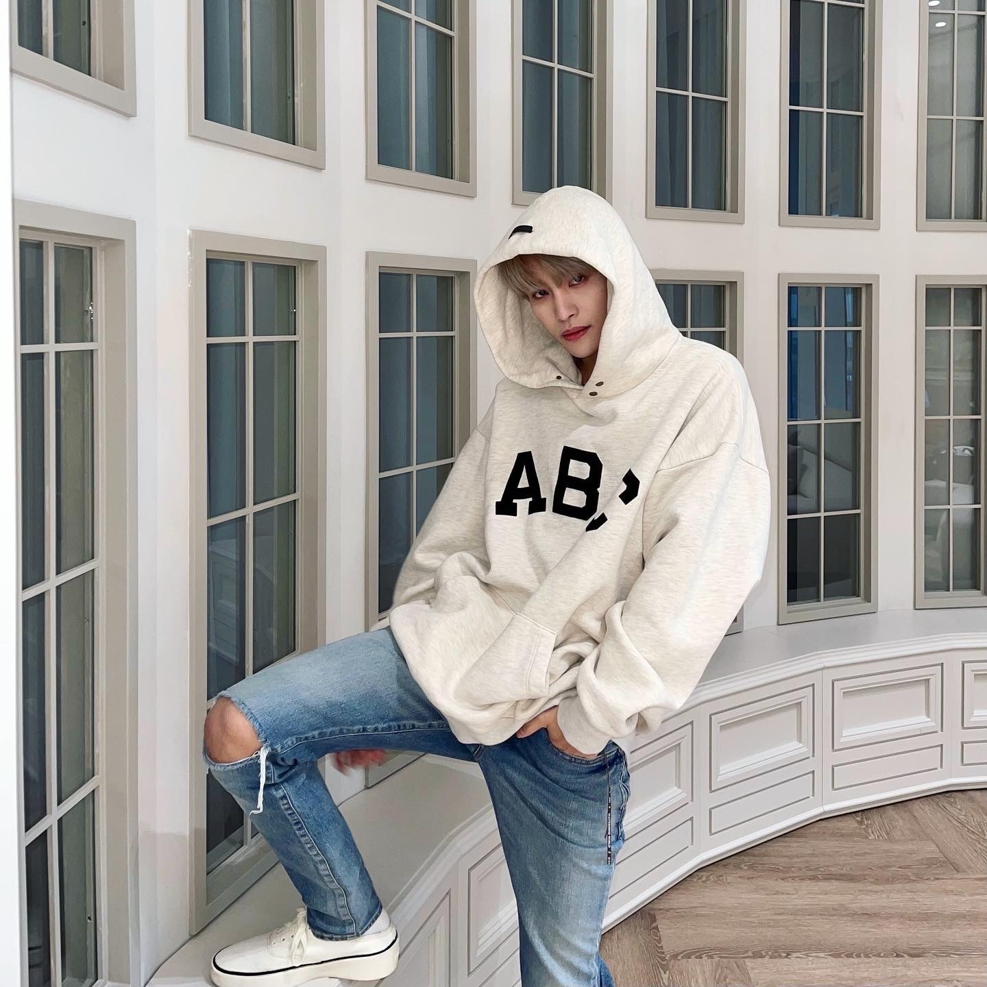 Fear of God ABC Hoodie Cream Heather, Fear of God Canvas 101 Backless Sneakers Latte 착용 스타일