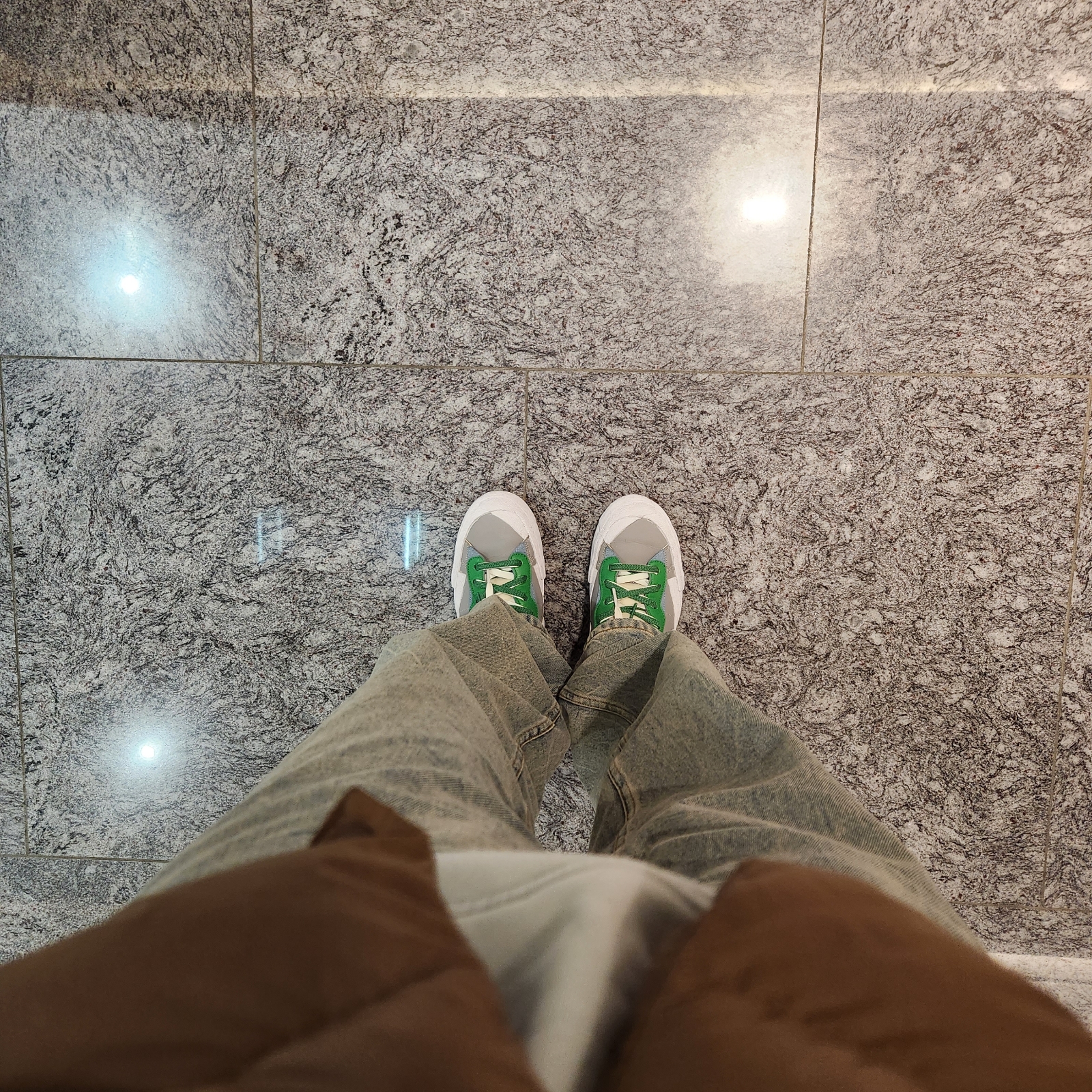 Nike x Sacai Blazer Low Classic Green 착용 스타일