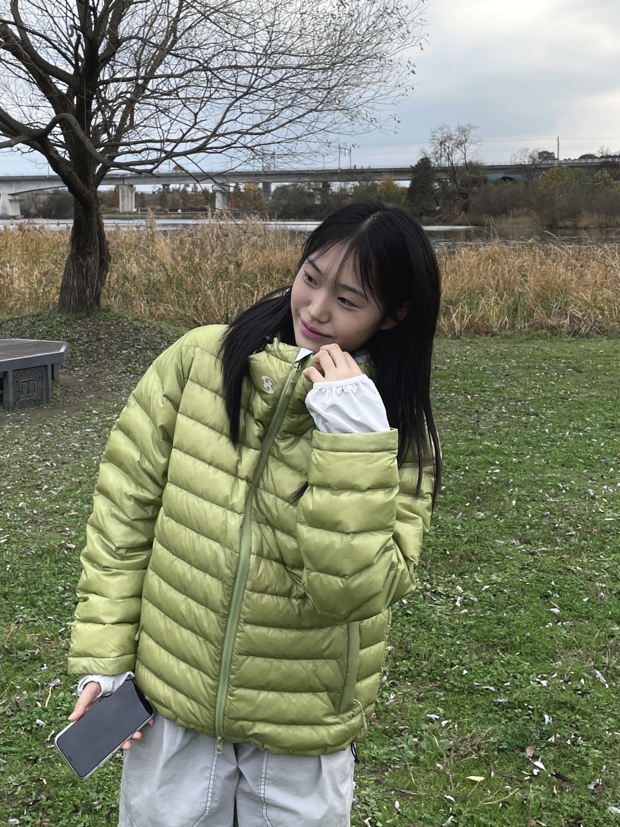 Sansan Gear Suffix Puffer Jacket Light Green - 23FW, Adidas Yeezy Foam RNNR Carbon 착용 스타일 - 2