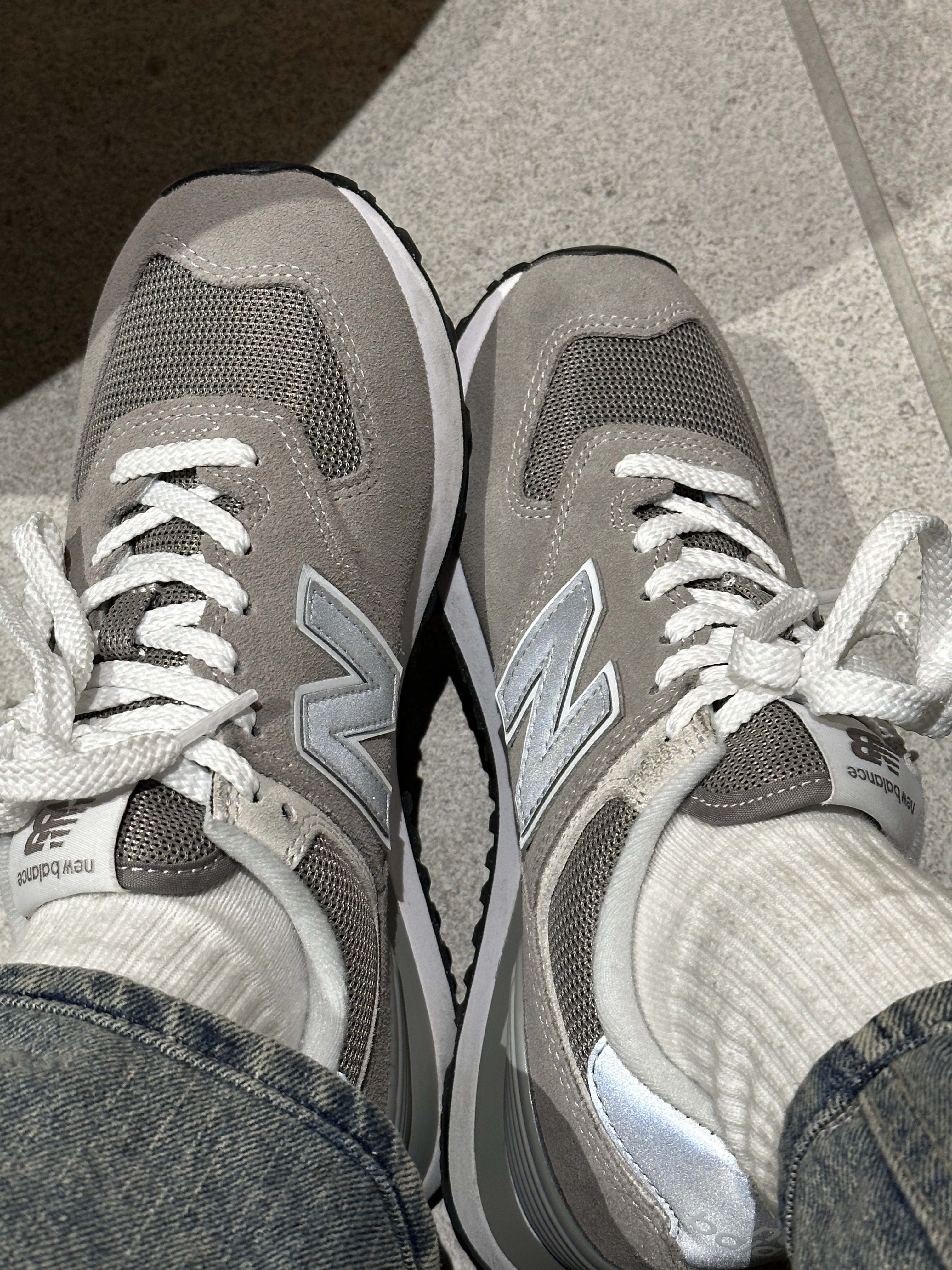 (W) New Balance 574 Worn By Anyone Grey - B Standard 착용 스타일