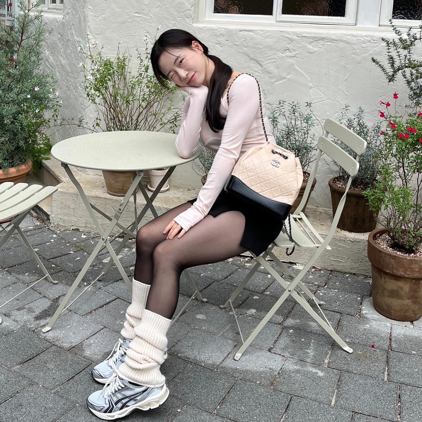Asics x JJJJound Gel-Kayano 14 Silver Black, Chanel Small Gabrielle Backpack Aged Calfskin & Gold Silver Beige Black 착용 스타일 - 1