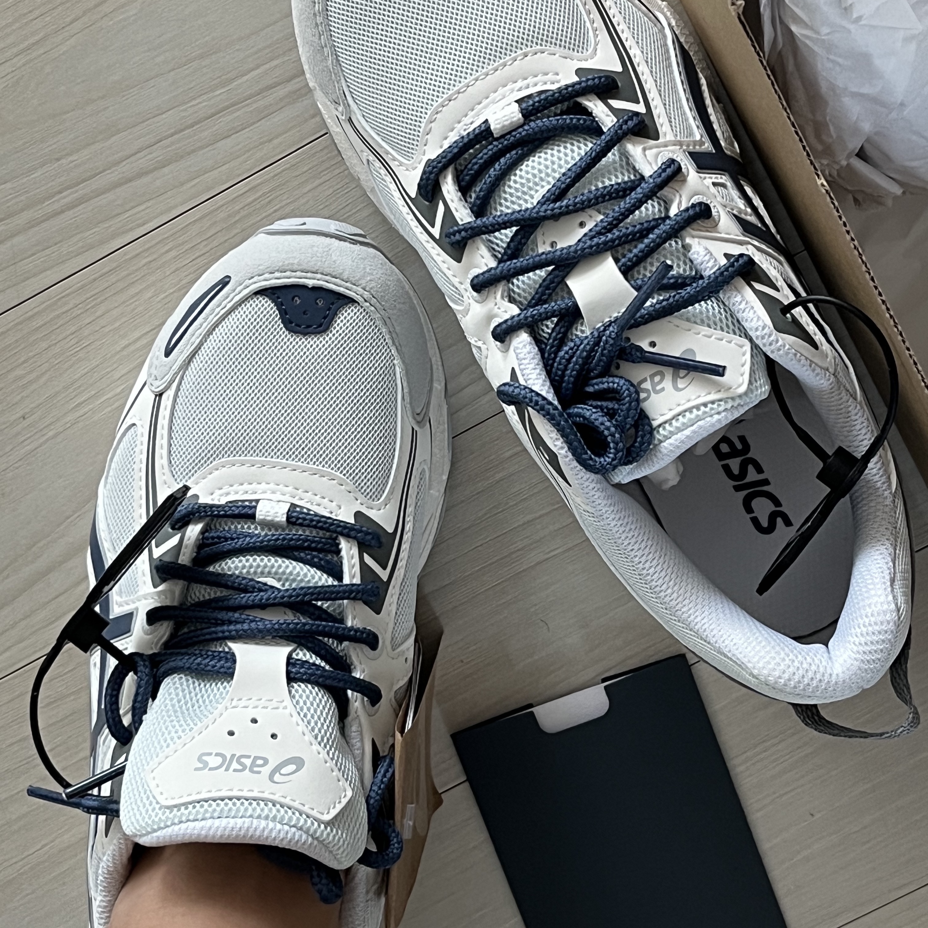 Asics Gel-Venture 6 Bering Sea 착용 스타일 - 2