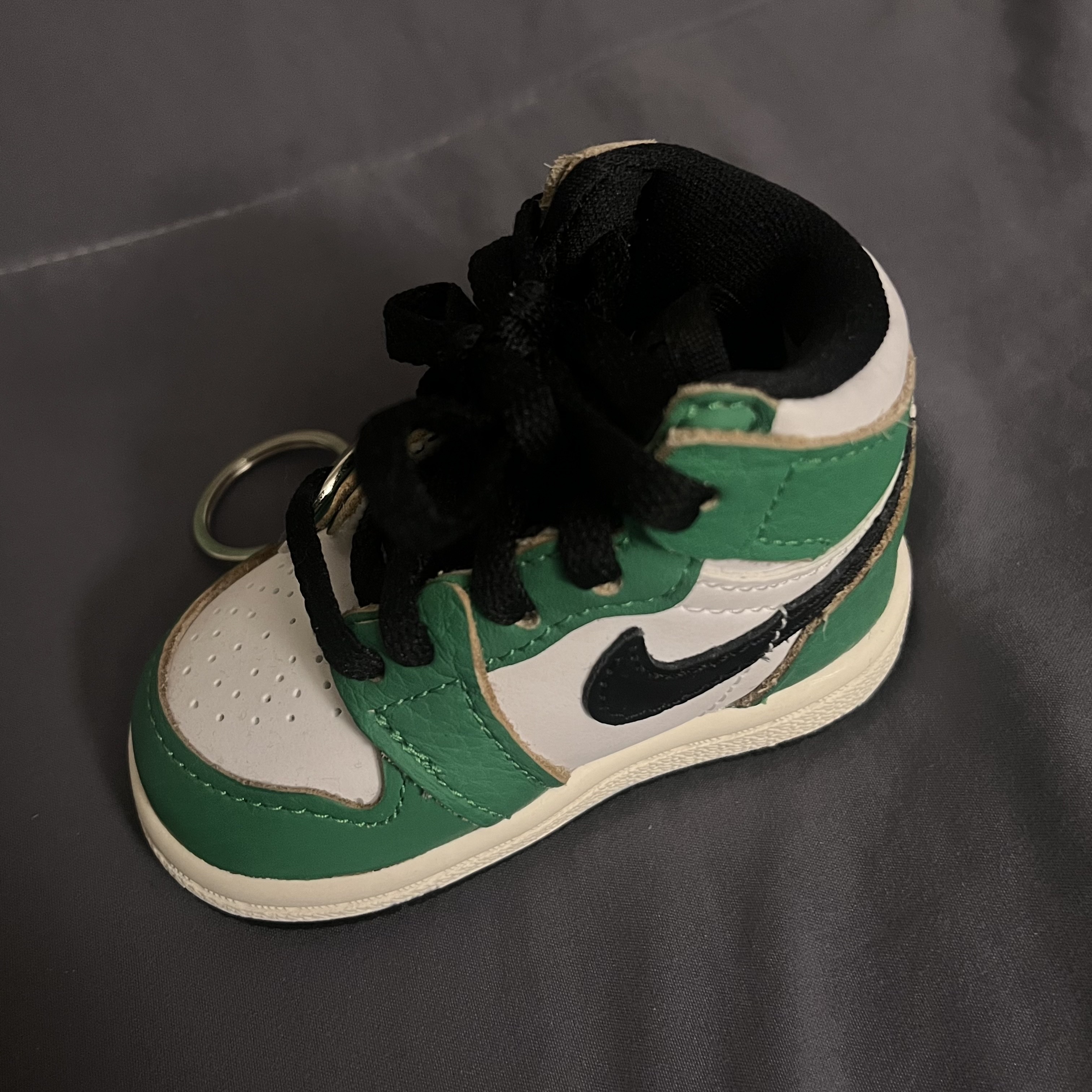(TD) Jordan 1 Retro High OG Lucky Green 착용 스타일 - 2