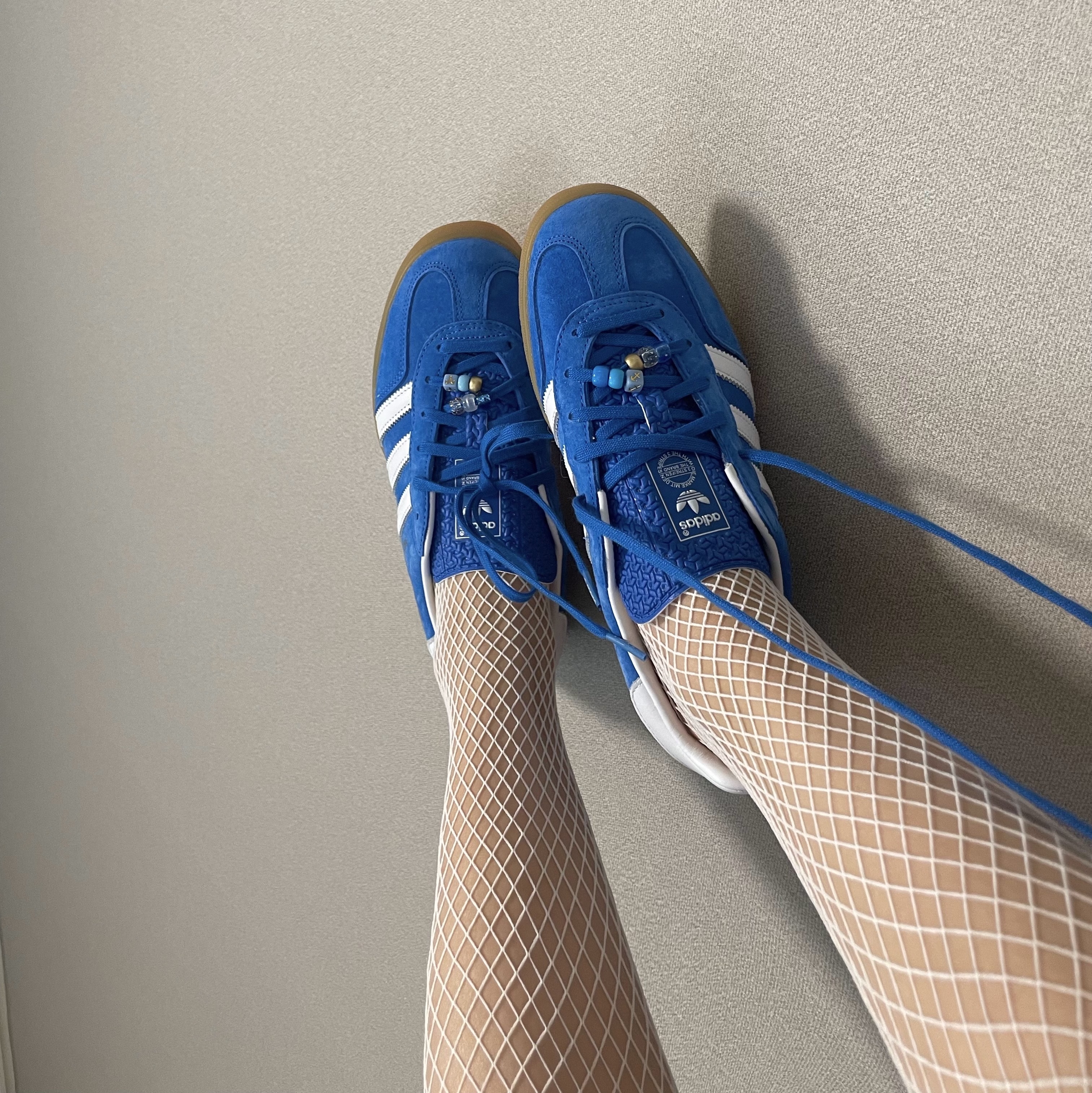 Adidas Gazelle Indoor Blue Bird 착용 스타일 - 2