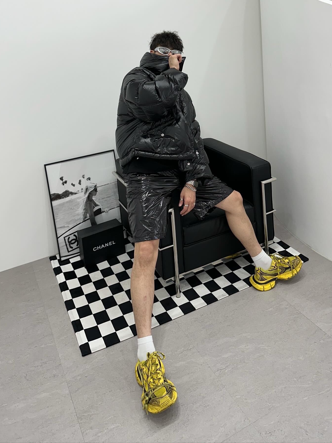 Balenciaga 3XL Sneakers Yellow Black 착용 스타일 - 3
