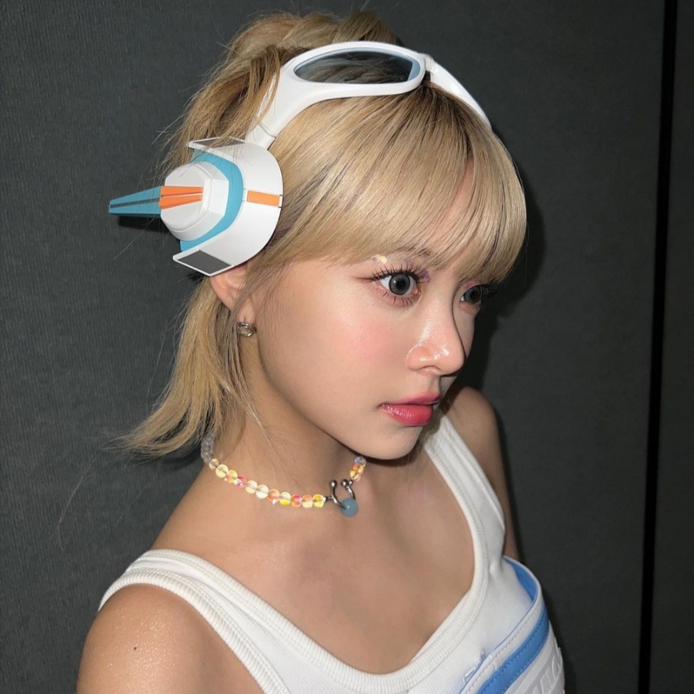Gentle Monster x Overwatch 2 Tokki WM White 착용 스타일 - 4