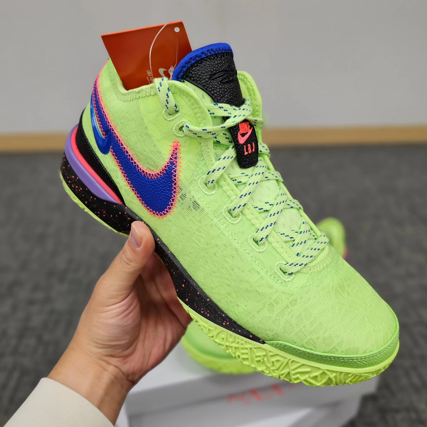 Nike LeBron NXXT Gen EP Ghost Green 착용 스타일 - 1